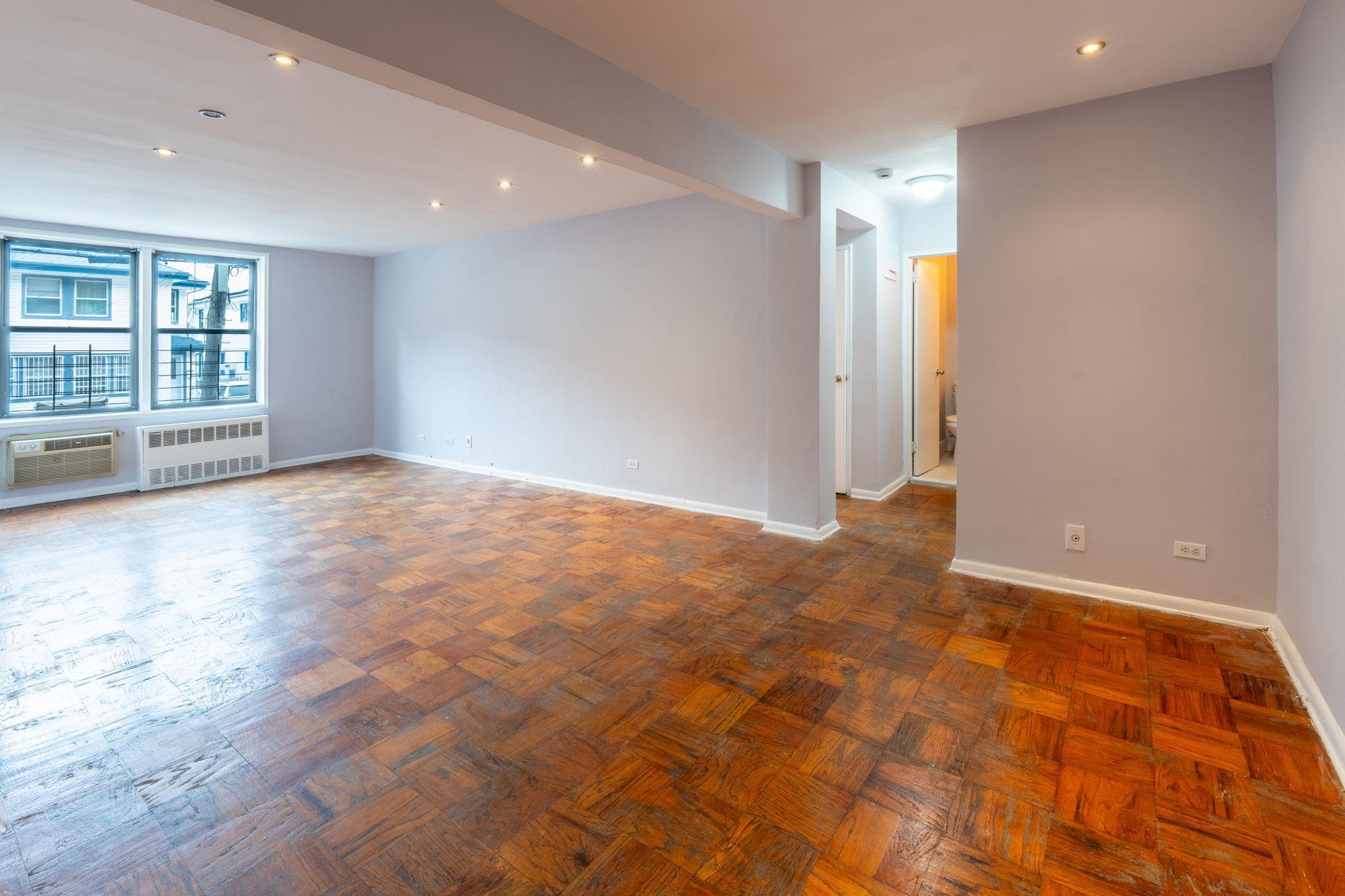 Apartment 88th  Queens, NY 11432, MLS-850969-24