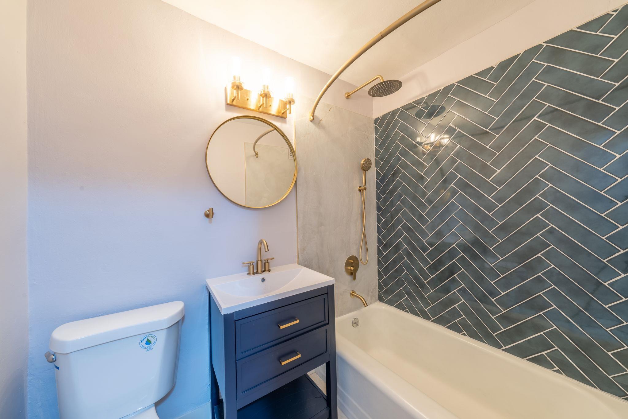 Apartment 88th  Queens, NY 11432, MLS-850969-4