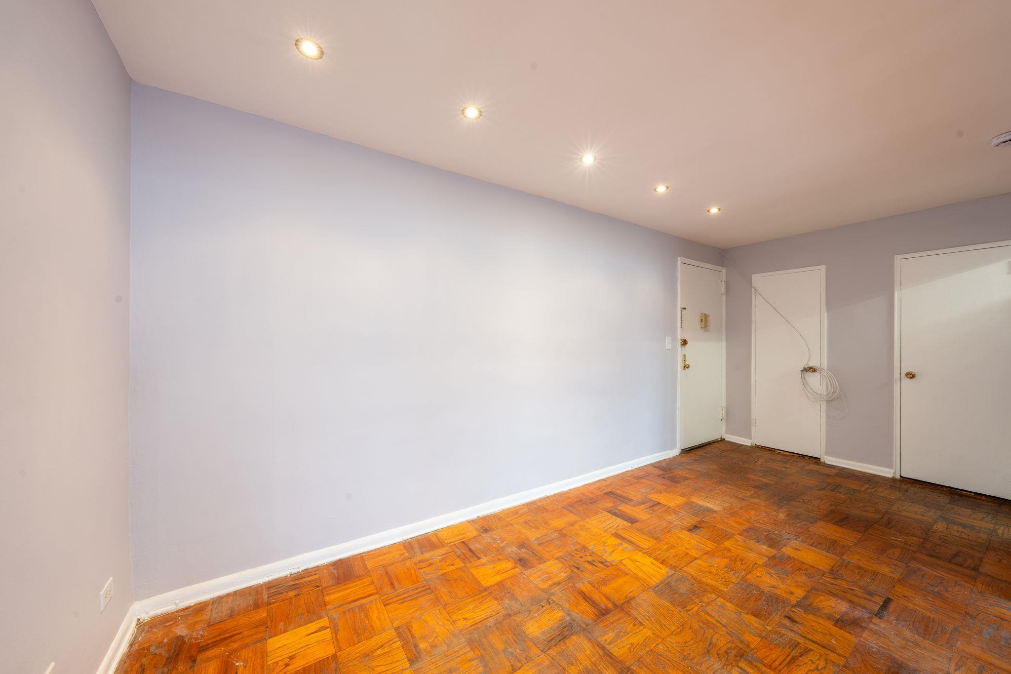 Apartment 88th  Queens, NY 11432, MLS-850969-8