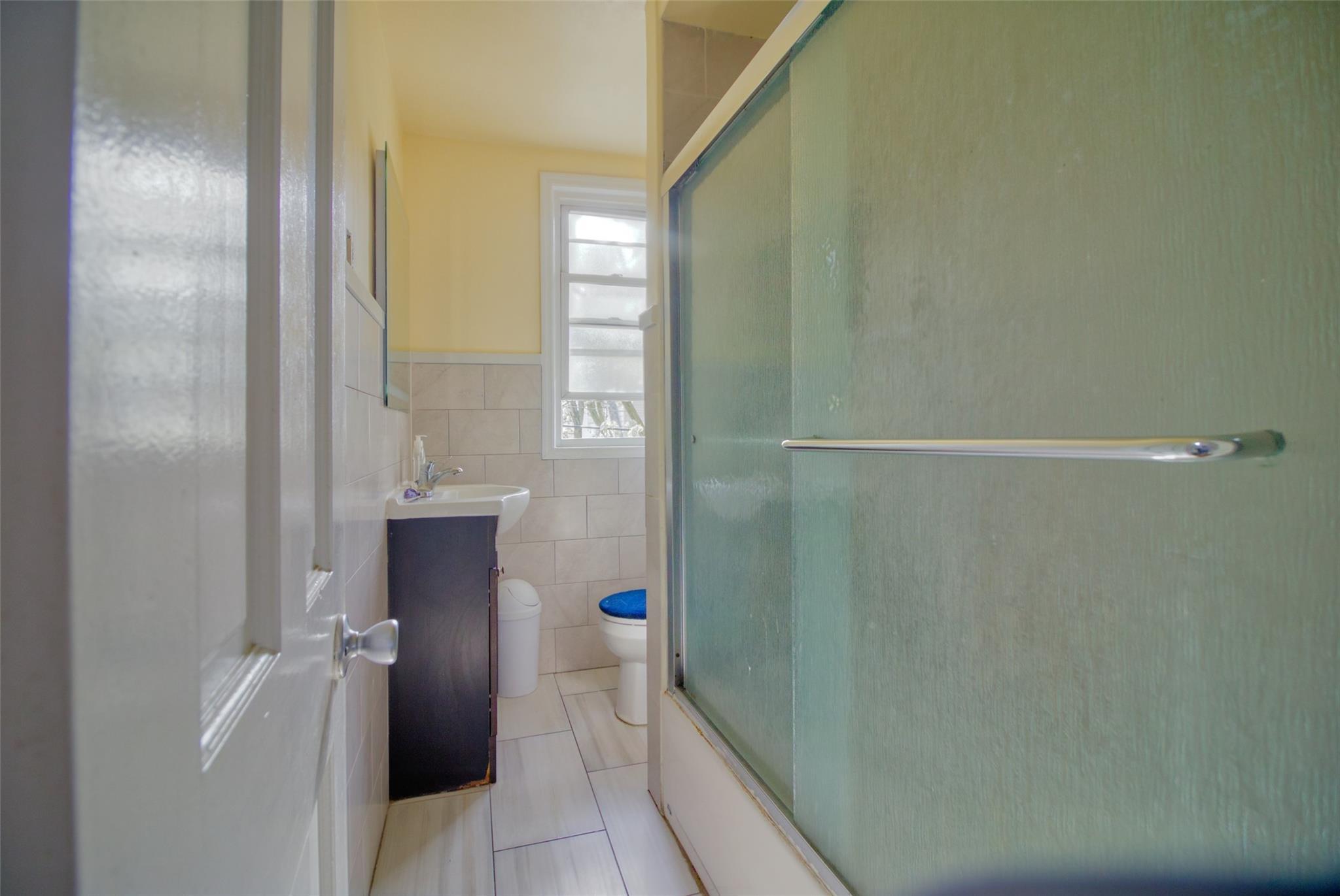 Single Family Corona  Queens, NY 11368, MLS-850992-10