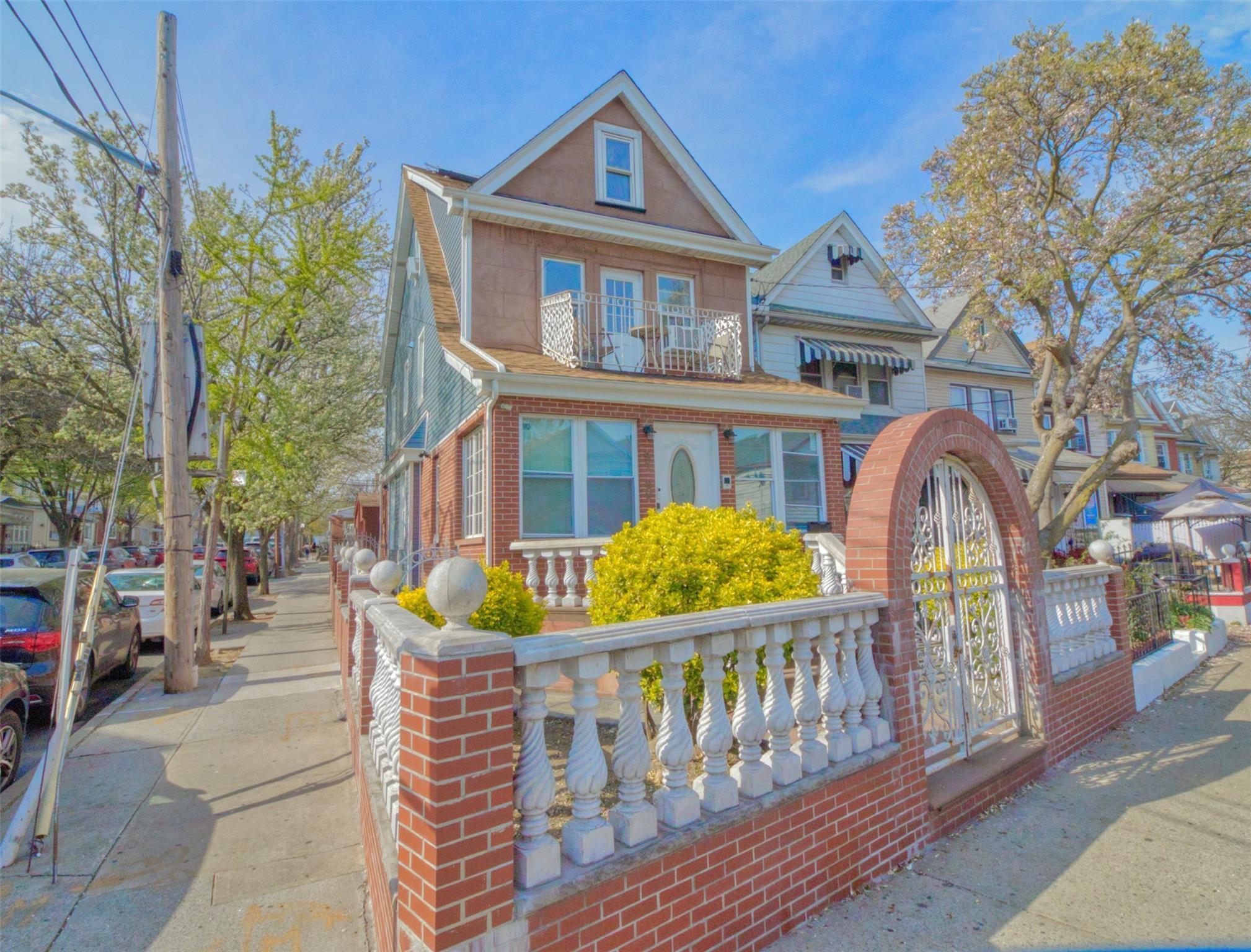 Single Family Corona  Queens, NY 11368, MLS-850992-2