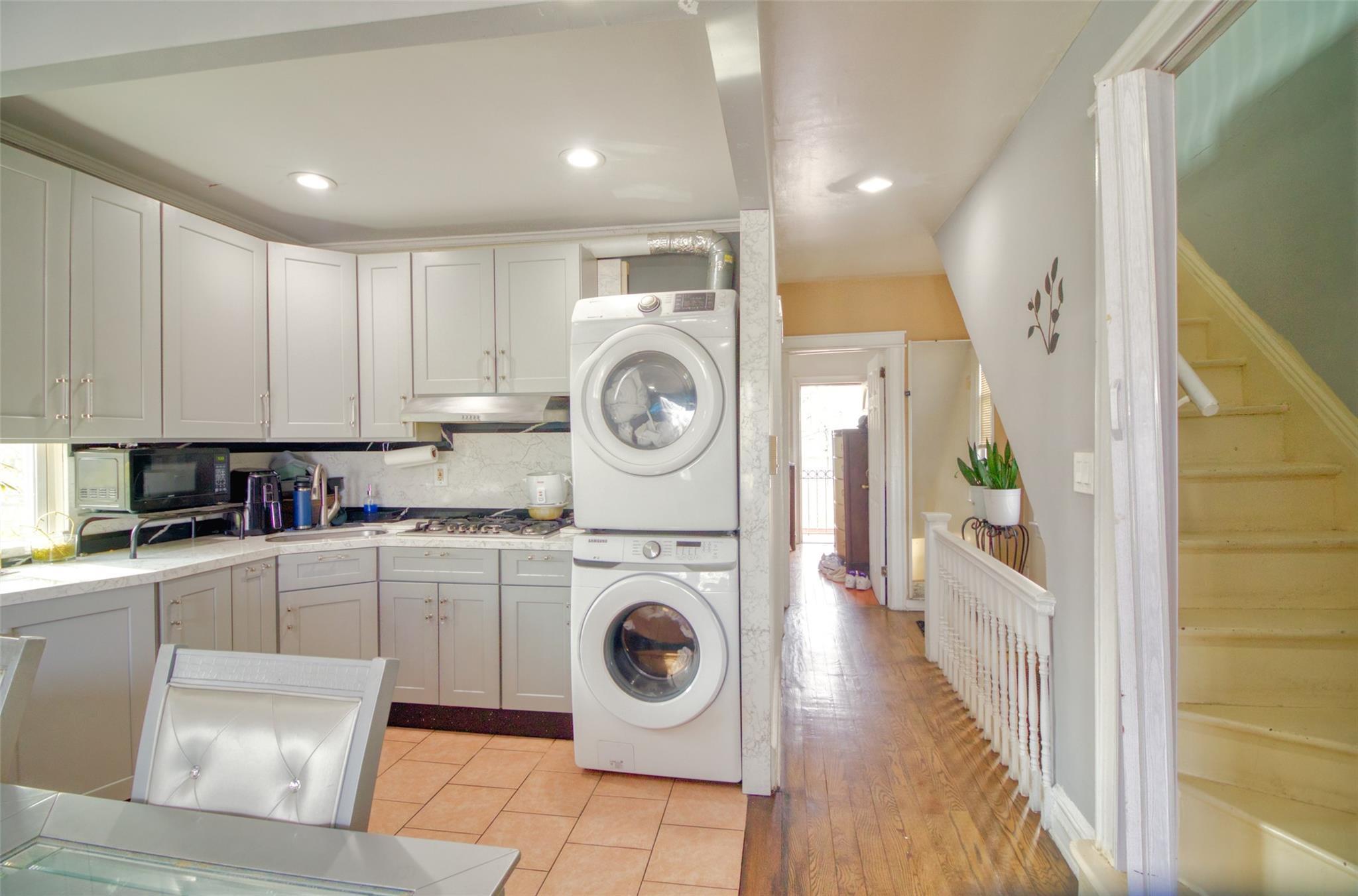 Single Family Corona  Queens, NY 11368, MLS-850992-5