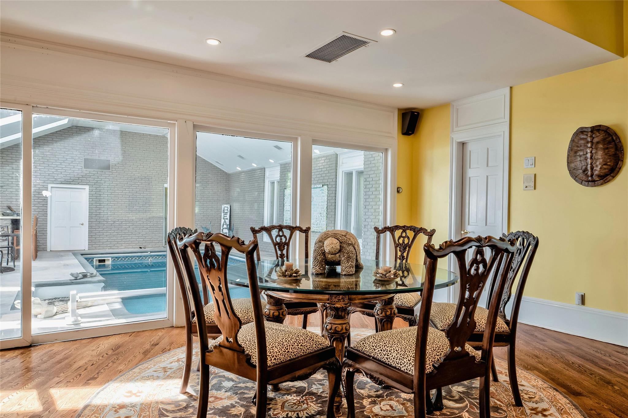 Single Family Beach  Suffolk County, NY 11768, MLS-850995-21