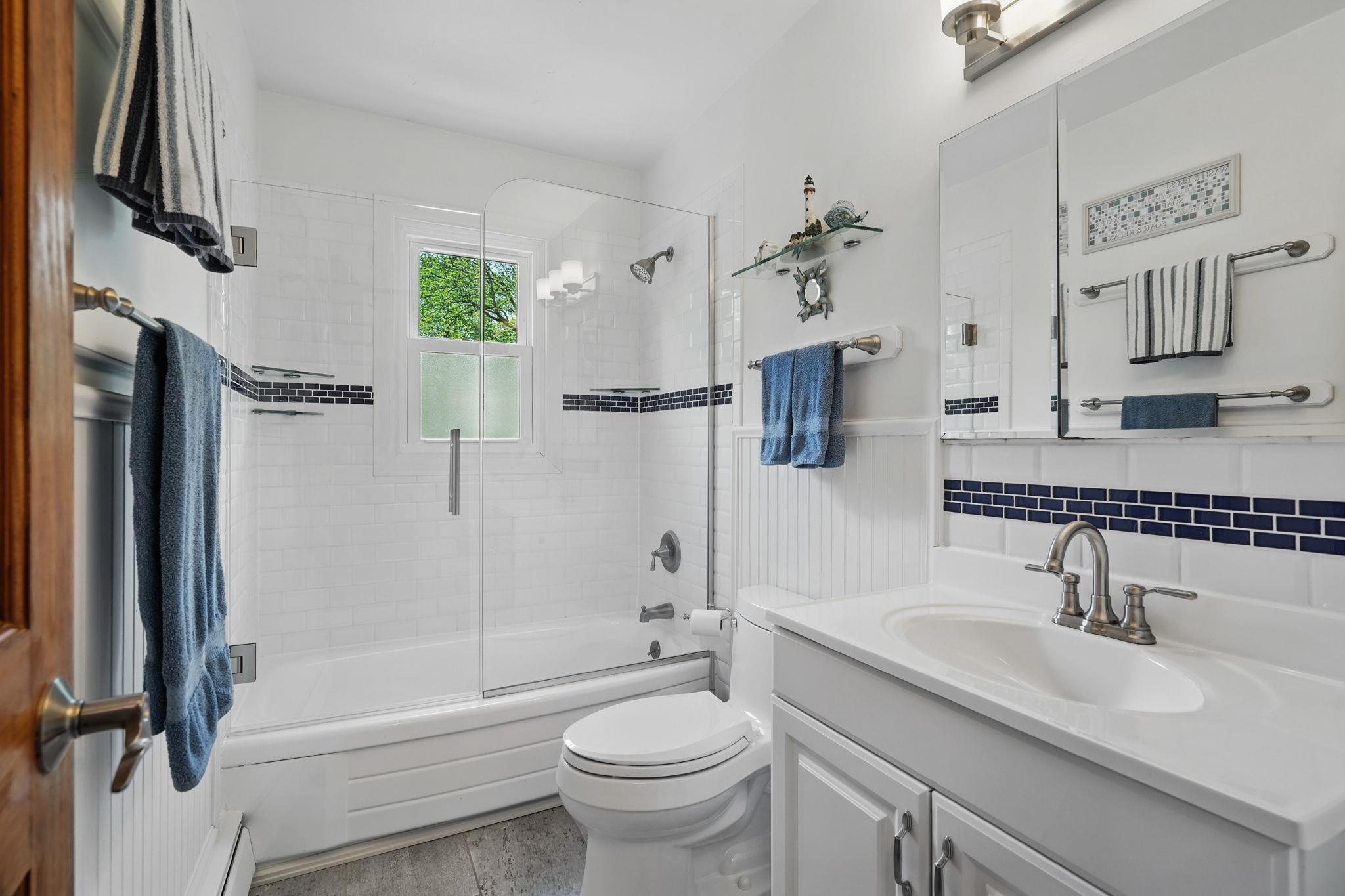 Single Family Laurel Hill  Westchester County, NY 10520, MLS-850996-15