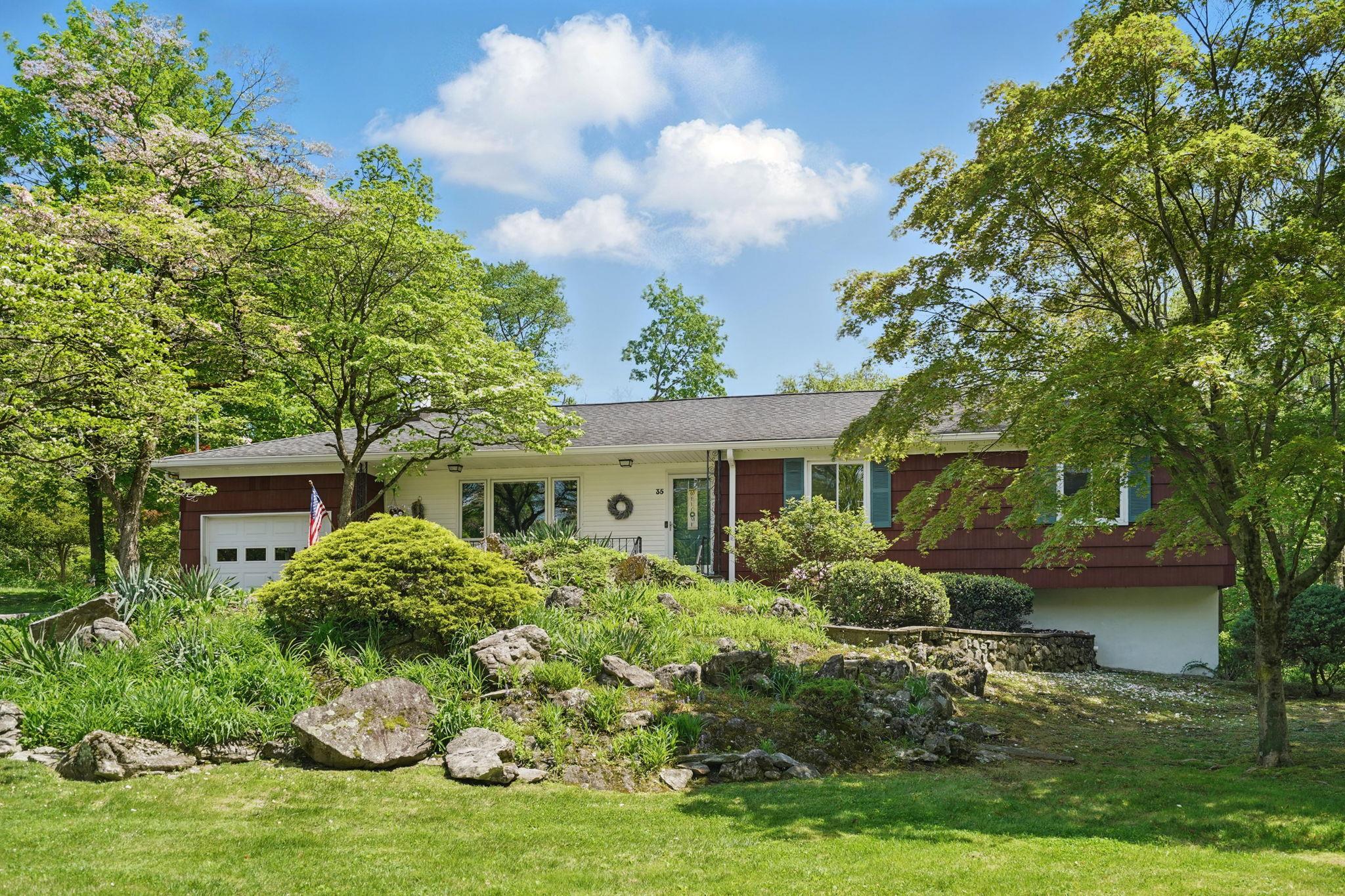 Single Family Laurel Hill  Westchester County, NY 10520, MLS-850996-37