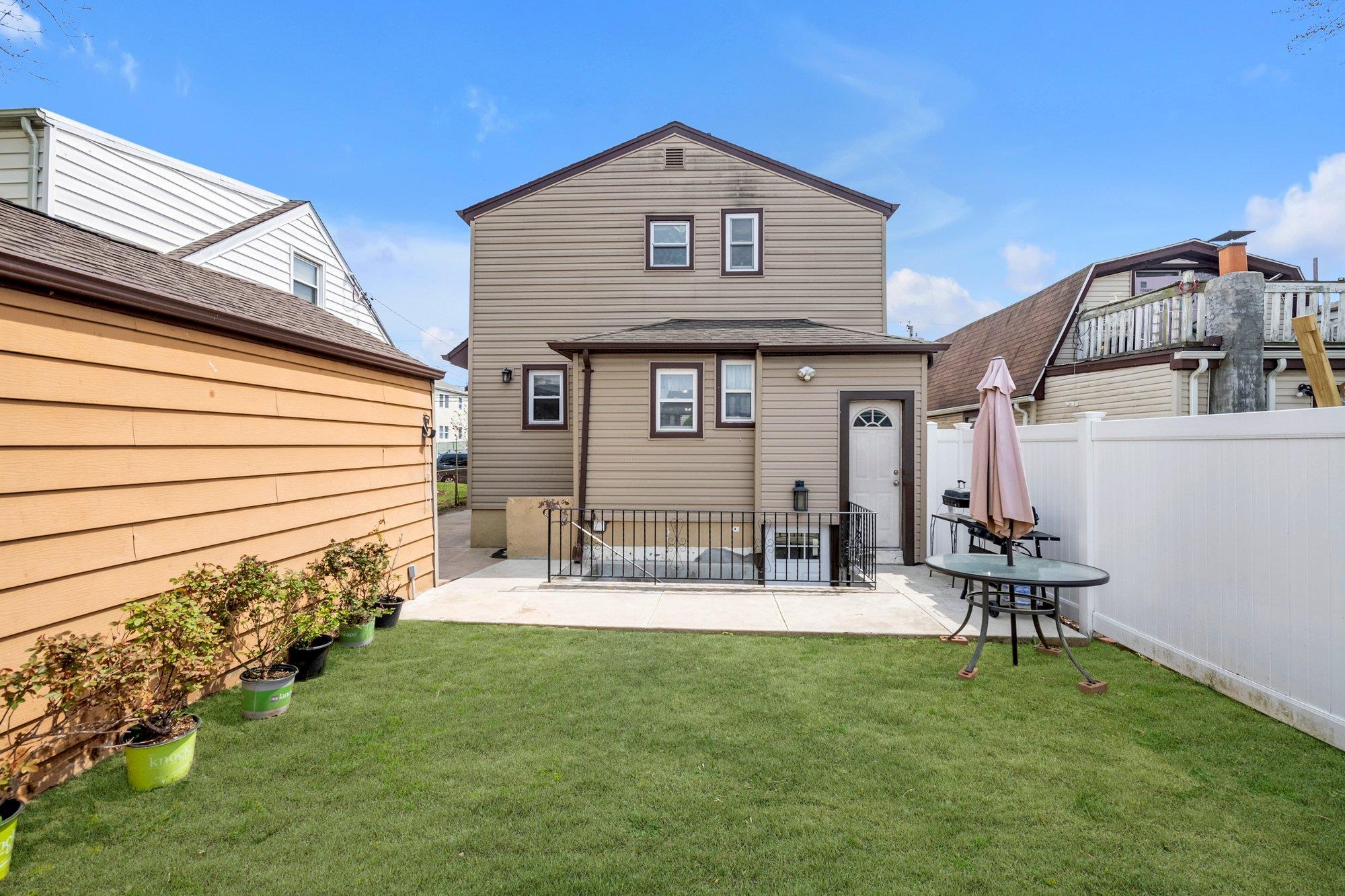 Single Family Waldorf  Nassau County, NY 11003, MLS-850997-16