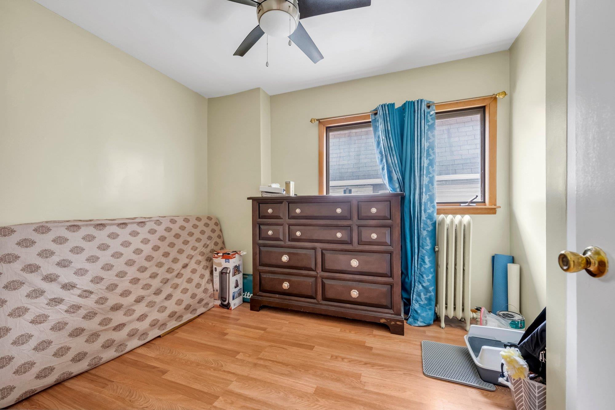 Single Family Waldorf  Nassau County, NY 11003, MLS-850997-7