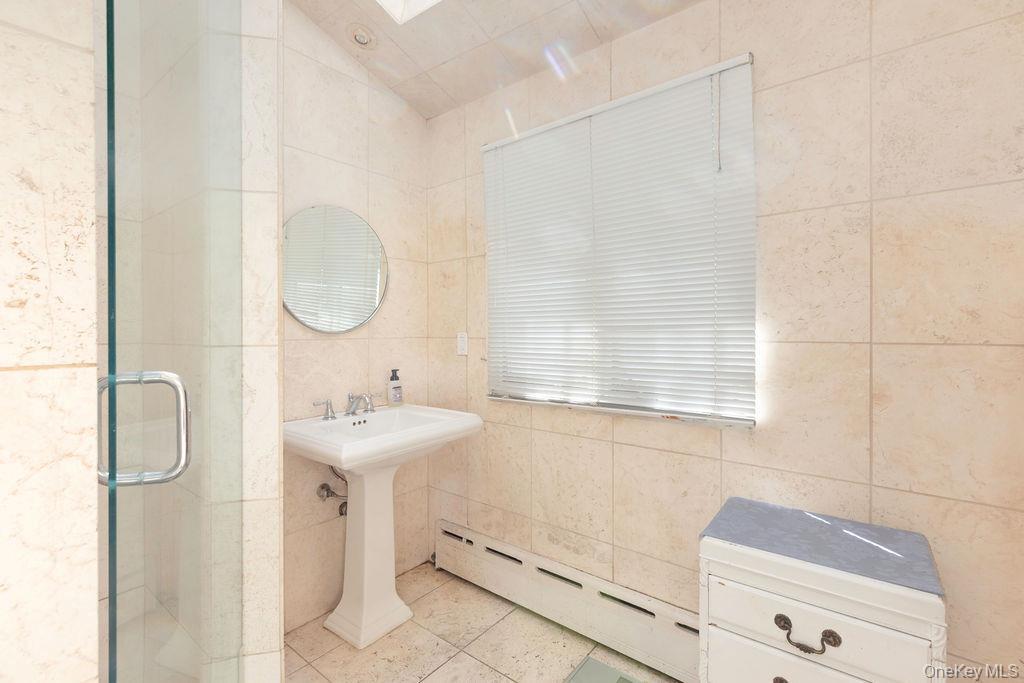 Single Family Weyman Westchester County, NY 10805, MLS-851012-28