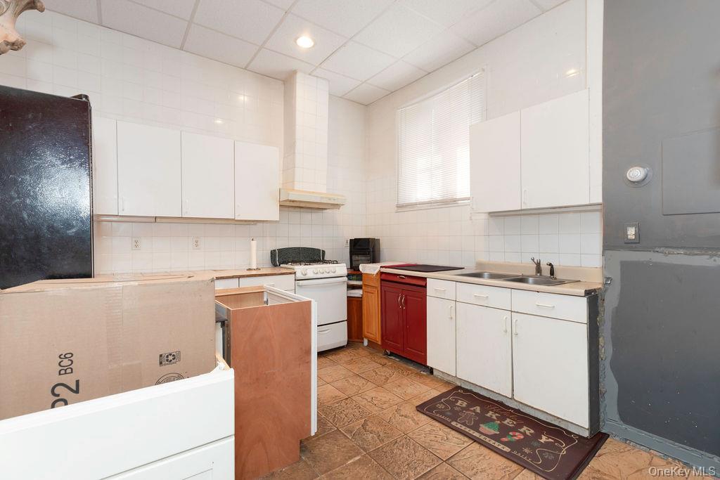 Single Family Weyman Westchester County, NY 10805, MLS-851012-30