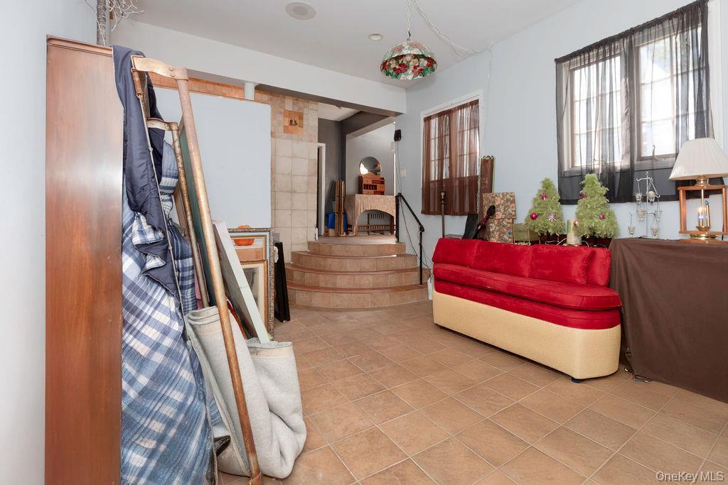 Single Family Weyman Westchester County, NY 10805, MLS-851012-35