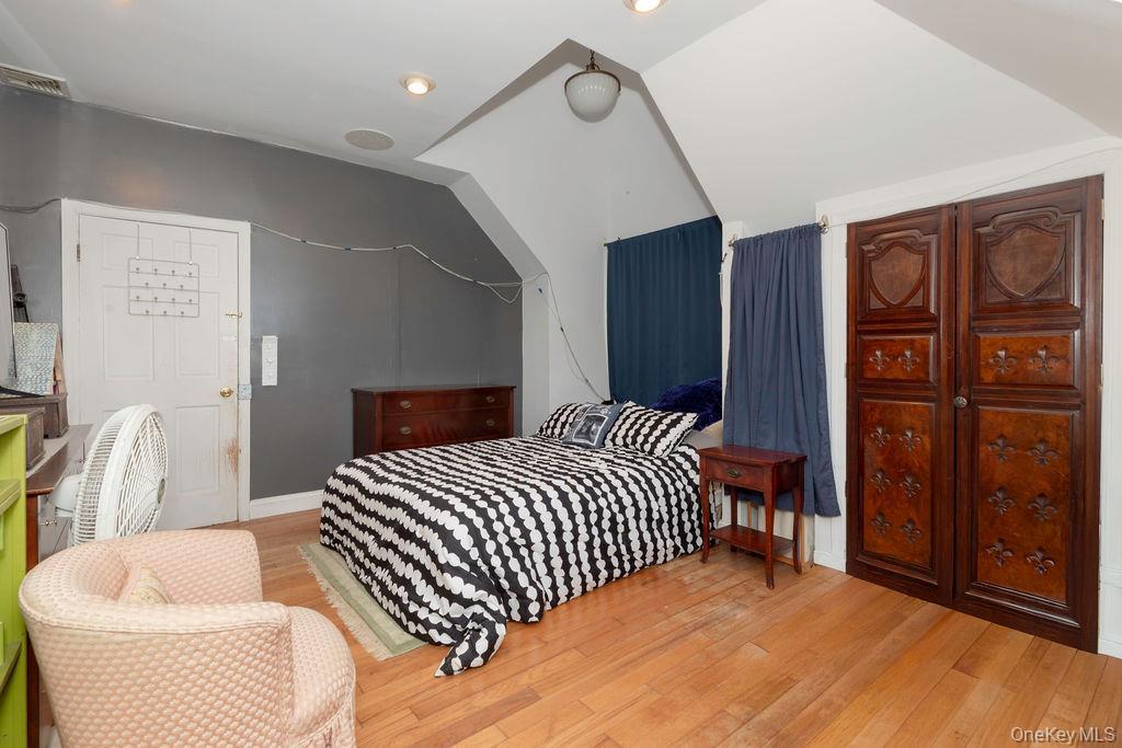 Single Family Weyman Westchester County, NY 10805, MLS-851012-5