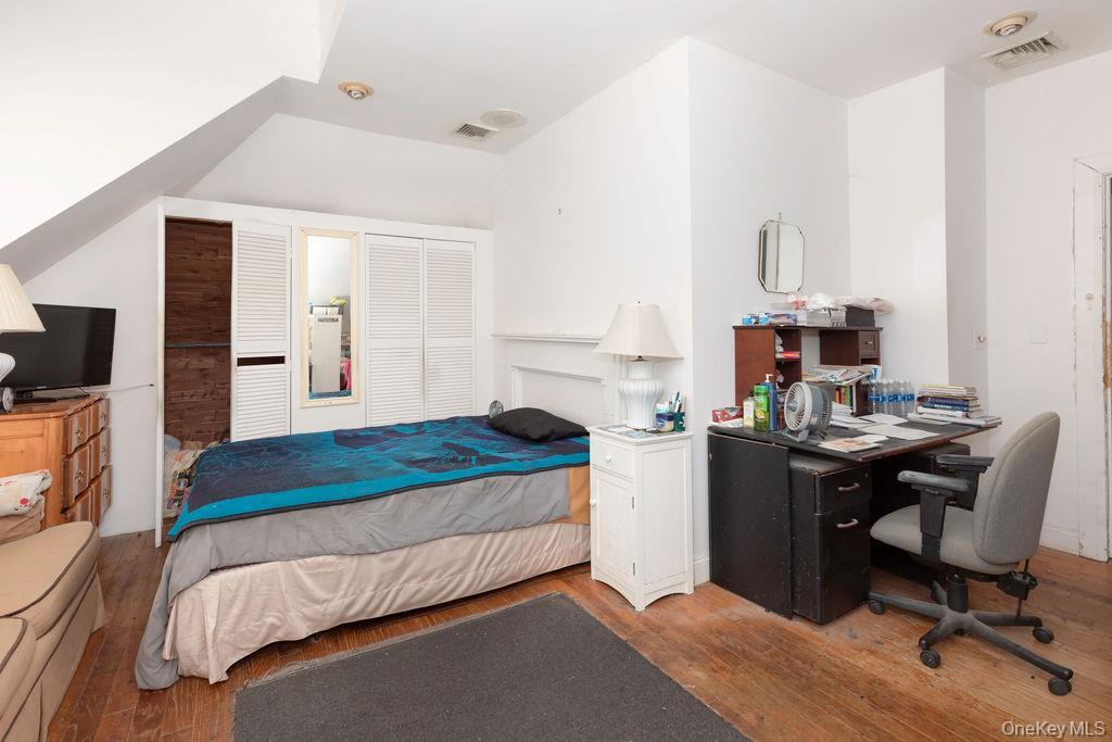 Single Family Weyman Westchester County, NY 10805, MLS-851012-8