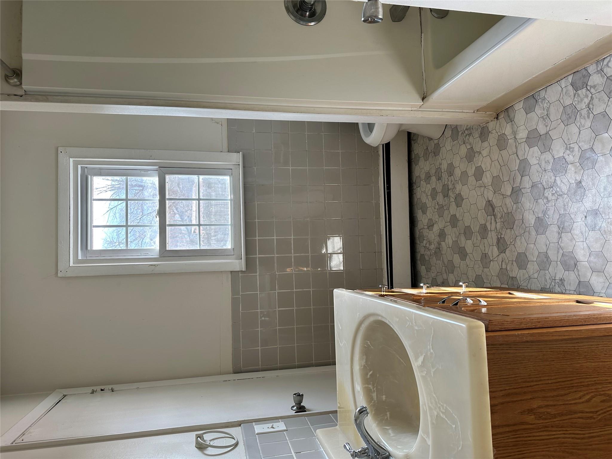 Single Family Phillips  Dutchess County, NY 12508, MLS-851021-16