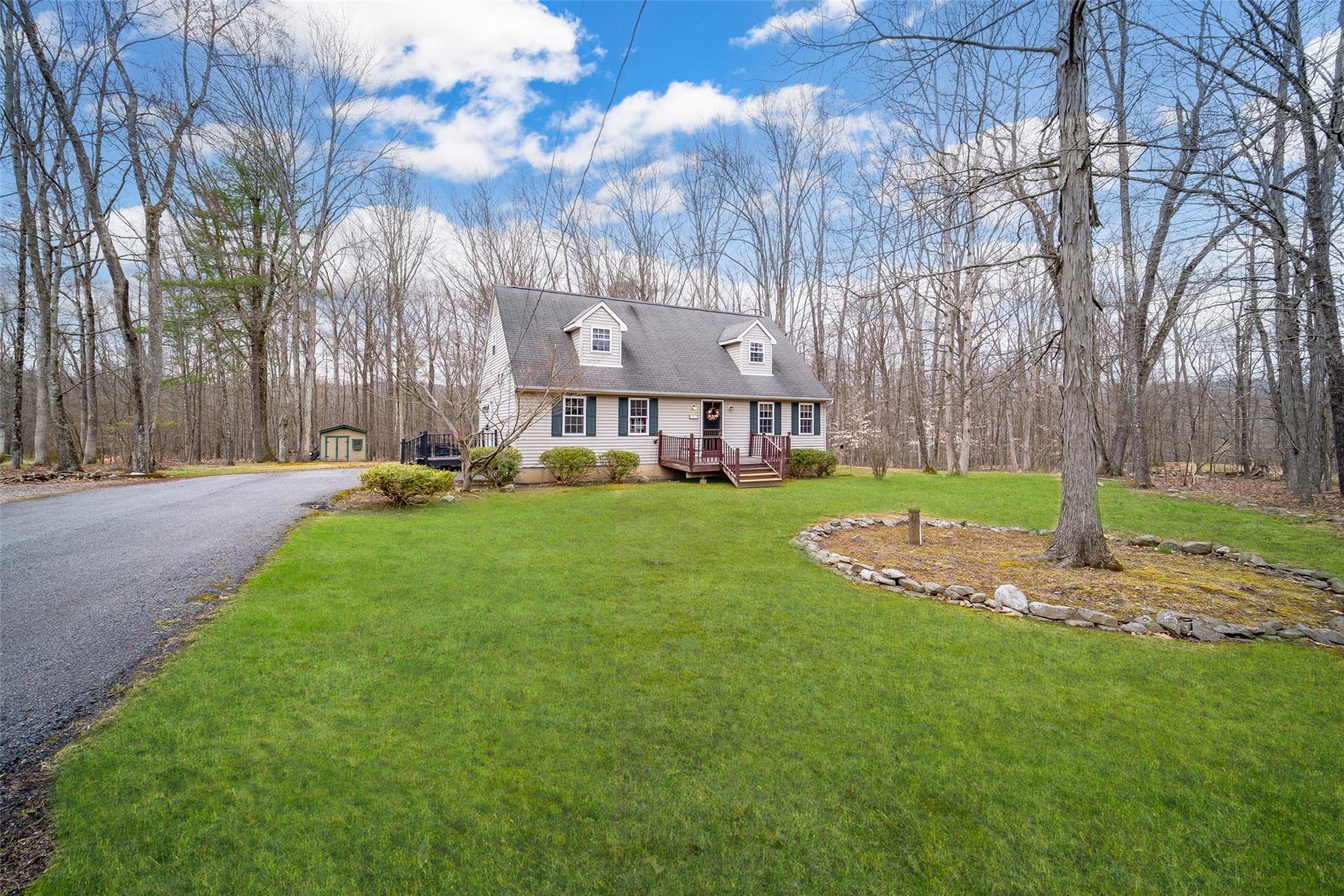 Single Family Eatontown  Orange County, NY 12771, MLS-851024-2
