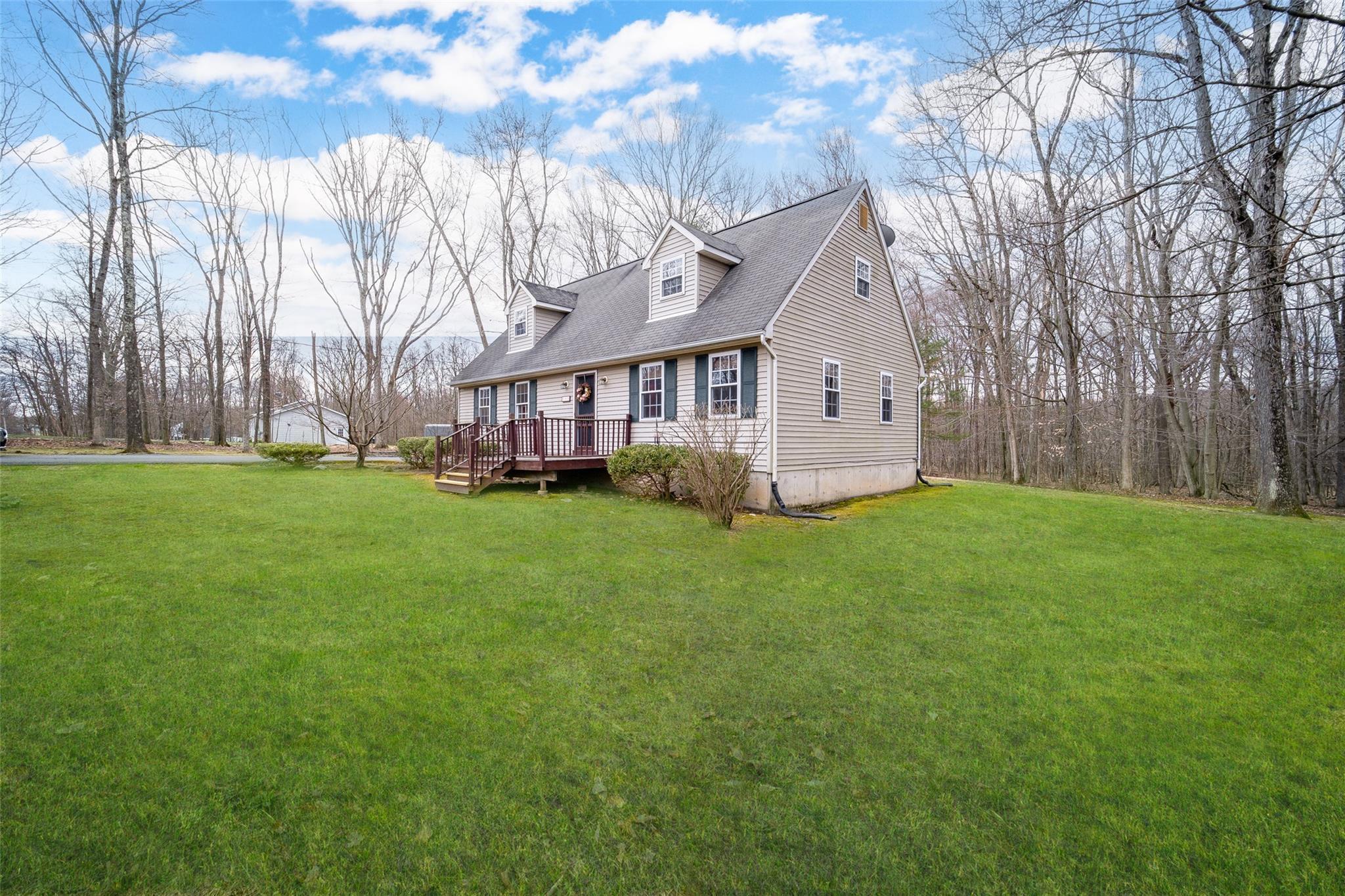 Single Family Eatontown  Orange County, NY 12771, MLS-851024-4