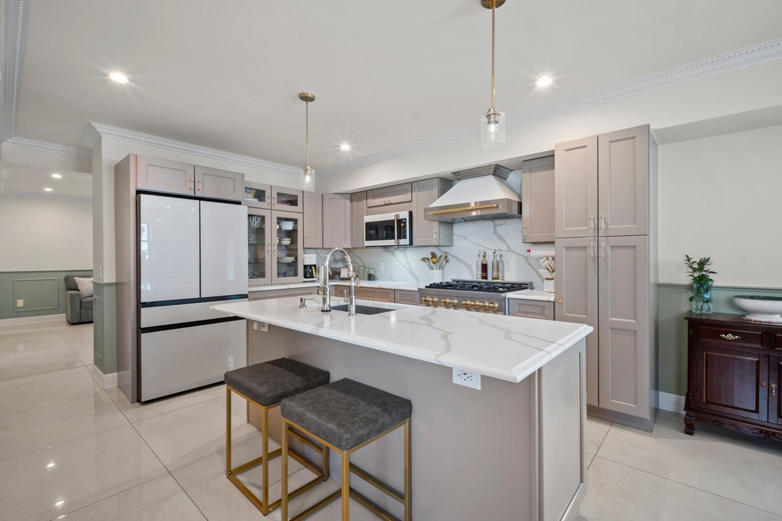 Single Family Brookside  Nassau County, NY 11575, MLS-851049-18