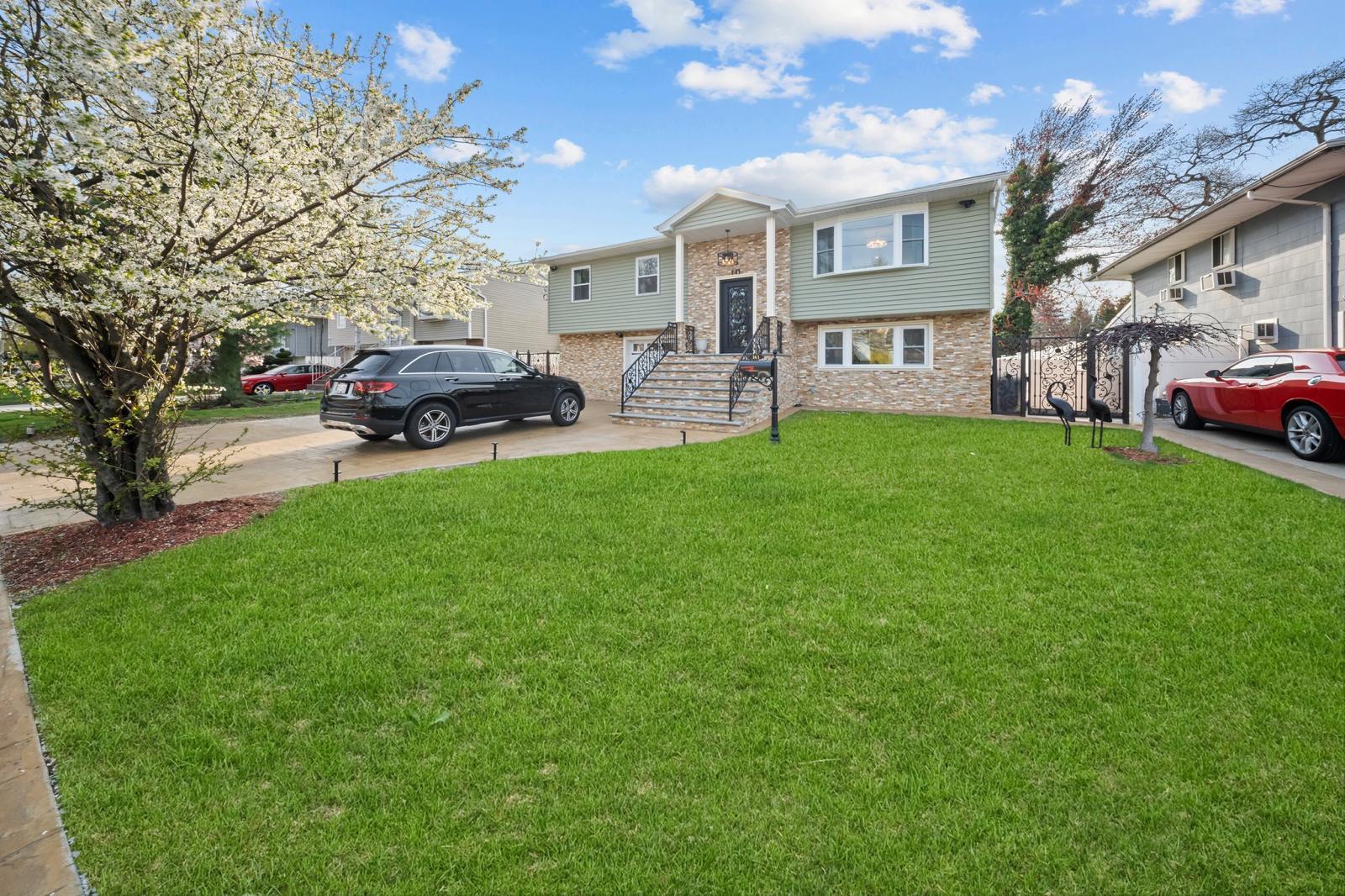 Single Family Brookside  Nassau County, NY 11575, MLS-851049-2