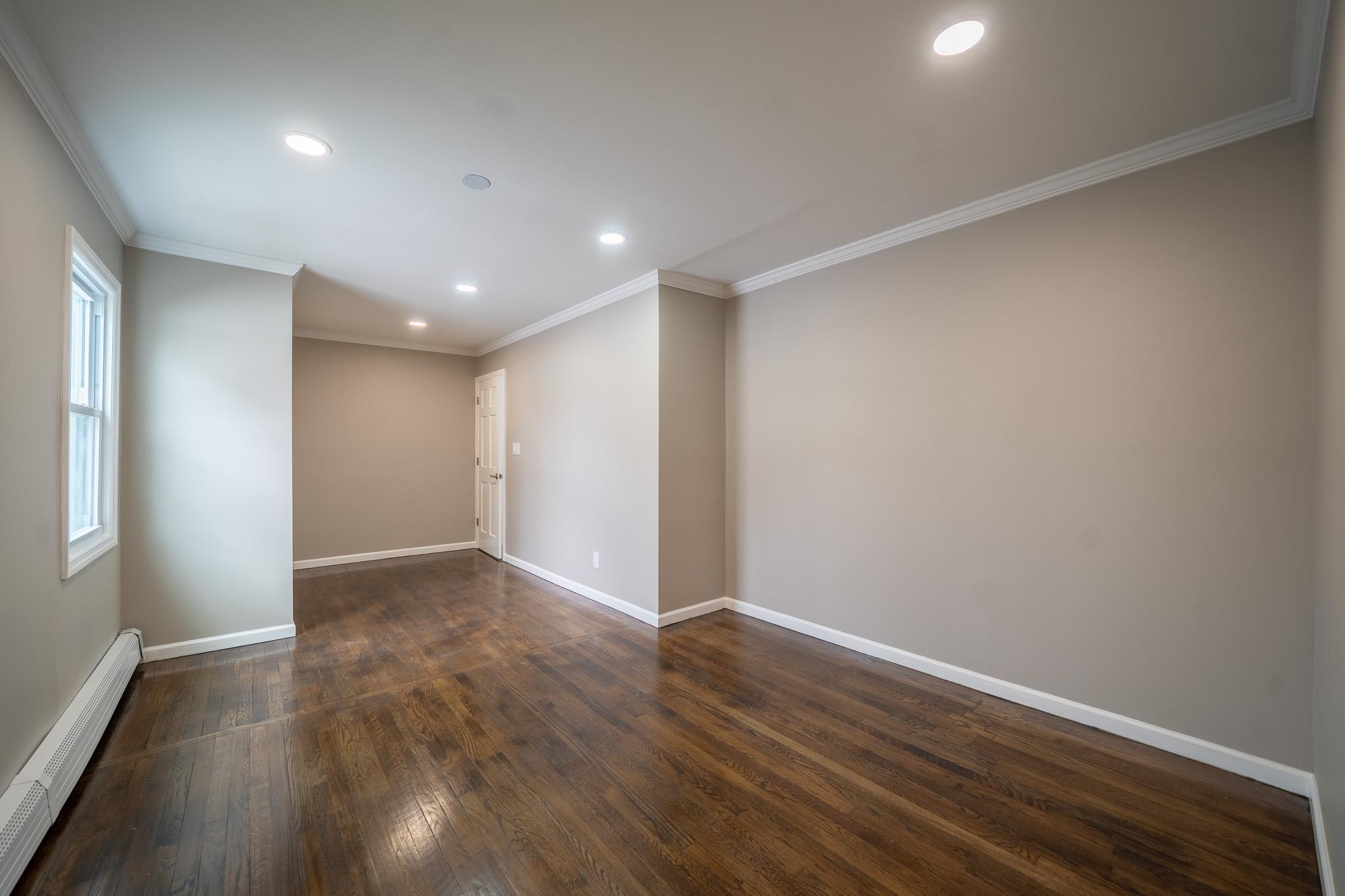 Single Family Carll  Suffolk County, NY 11706, MLS-851053-20