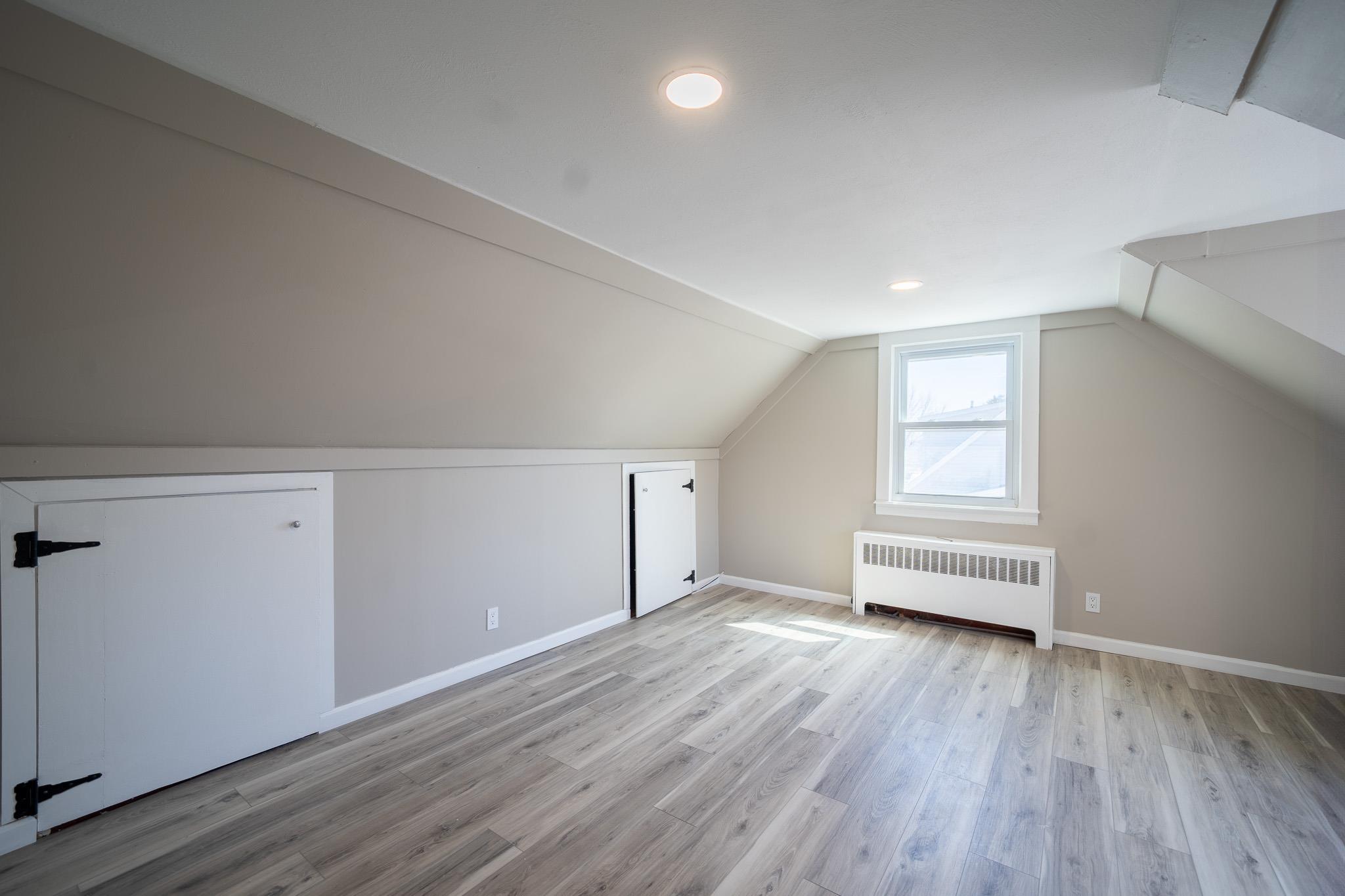Single Family Carll  Suffolk County, NY 11706, MLS-851053-26