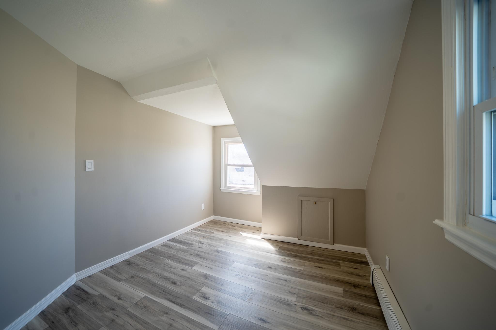 Single Family Carll  Suffolk County, NY 11706, MLS-851053-27