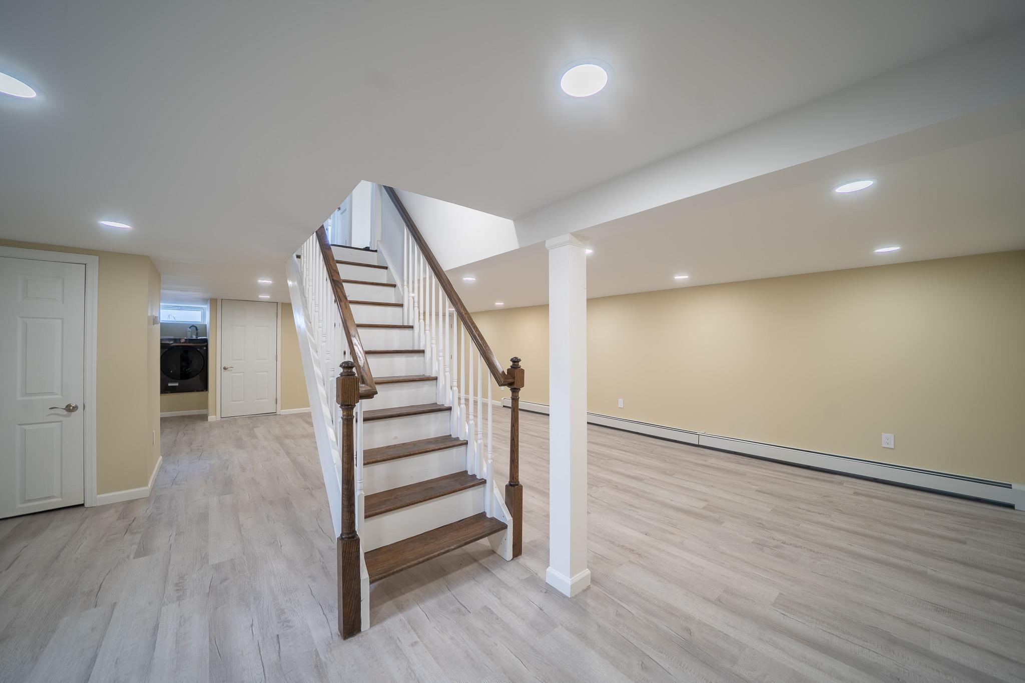 Single Family Carll  Suffolk County, NY 11706, MLS-851053-28