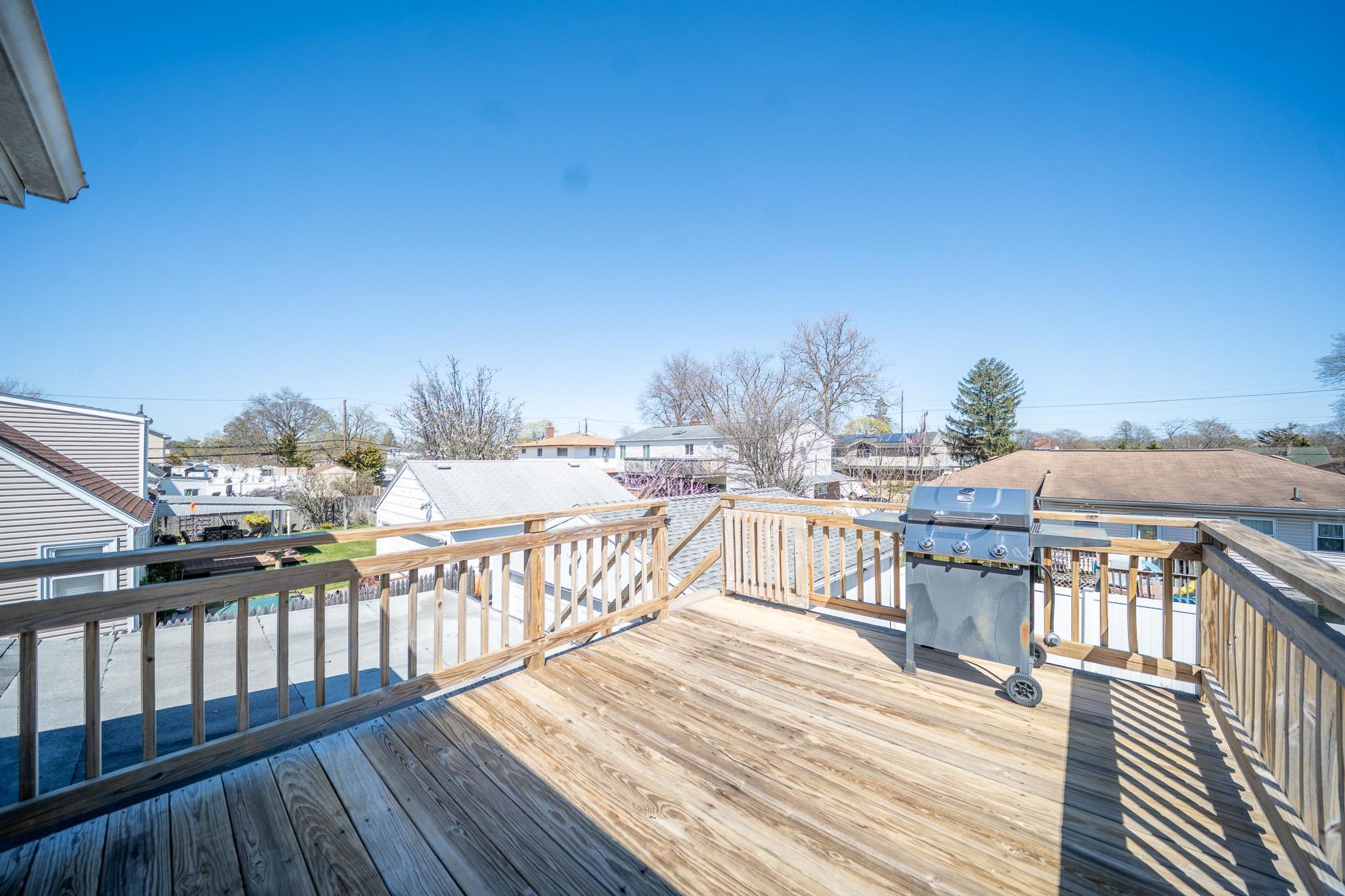 Single Family Carll  Suffolk County, NY 11706, MLS-851053-33