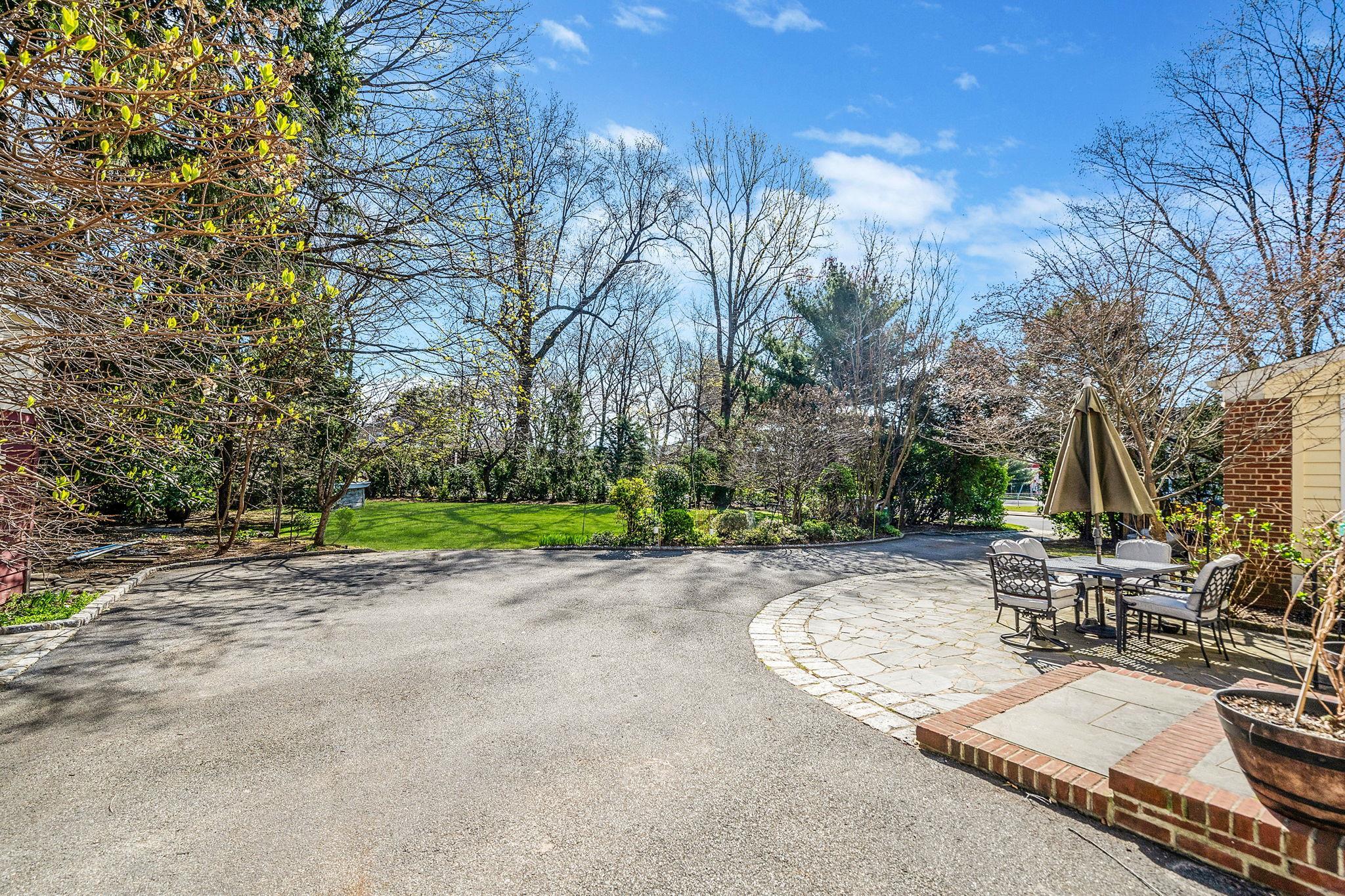 Single Family Prospect  Nassau County, NY 11530, MLS-851054-31