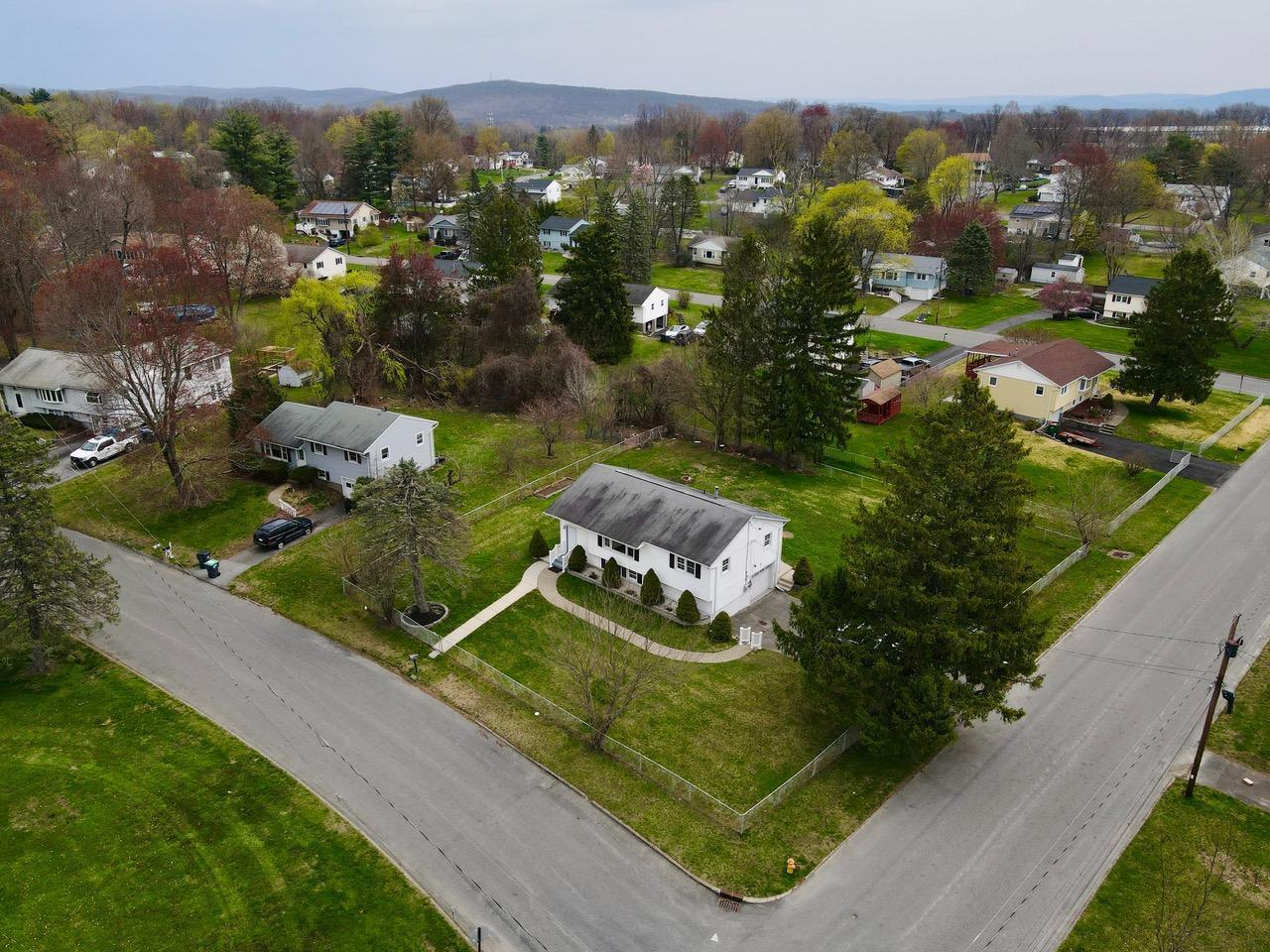 Single Family Stirrup  Orange County, NY 12550, MLS-851058-2
