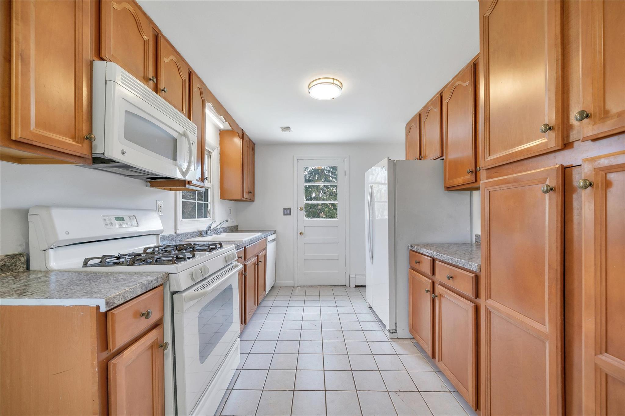 Single Family Stirrup  Orange County, NY 12550, MLS-851058-8