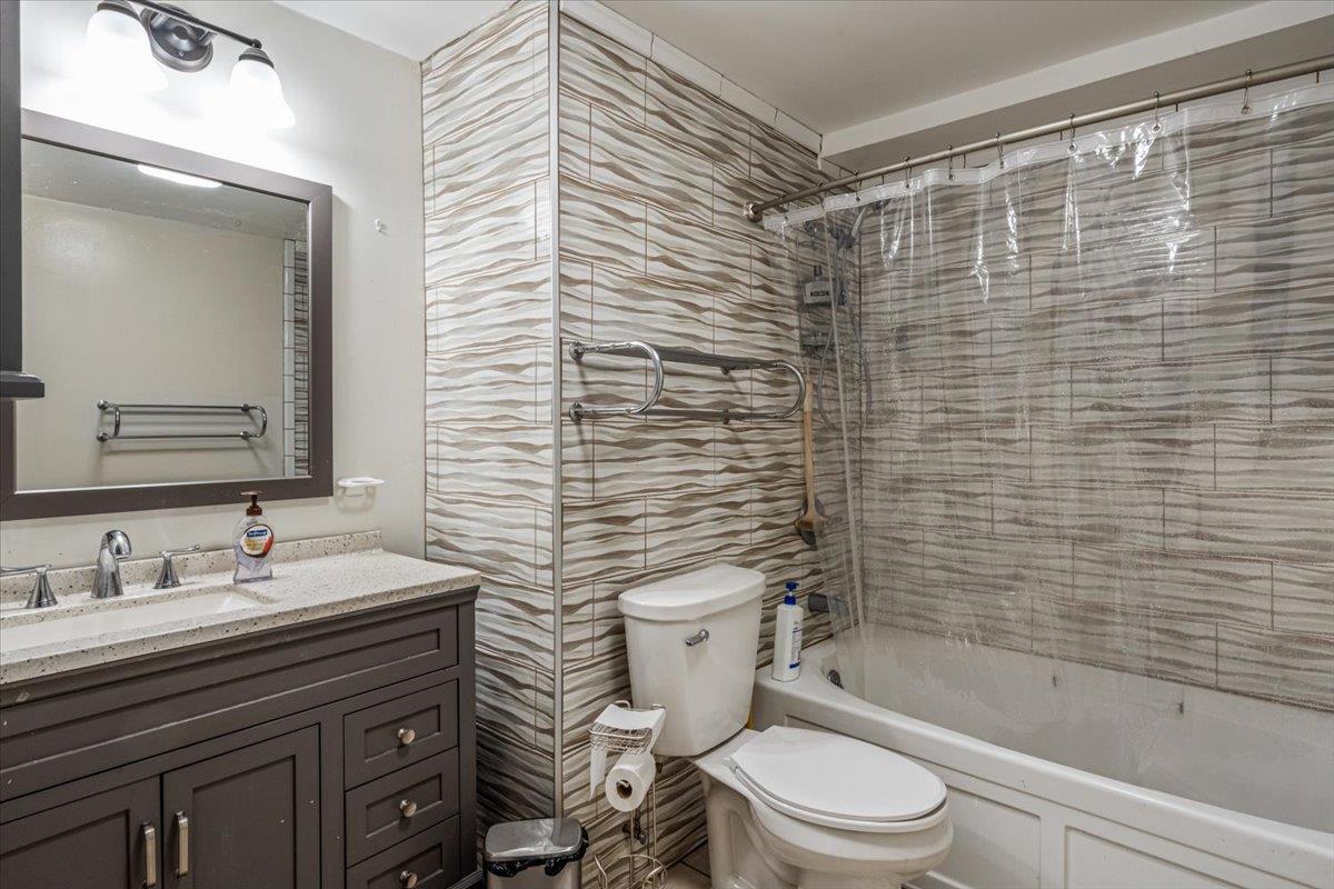 Single Family Franklin  Brooklyn, NY 11238, MLS-851073-22