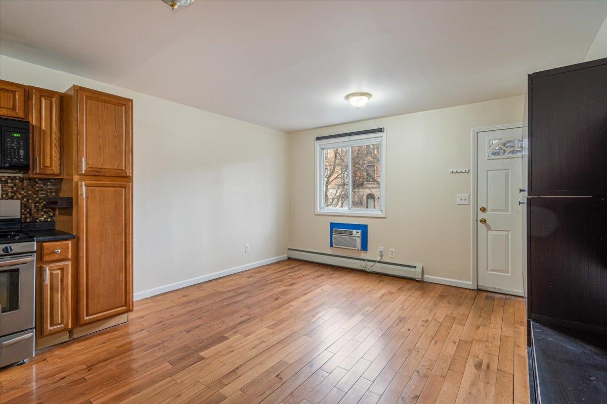 Single Family Franklin  Brooklyn, NY 11238, MLS-851073-3