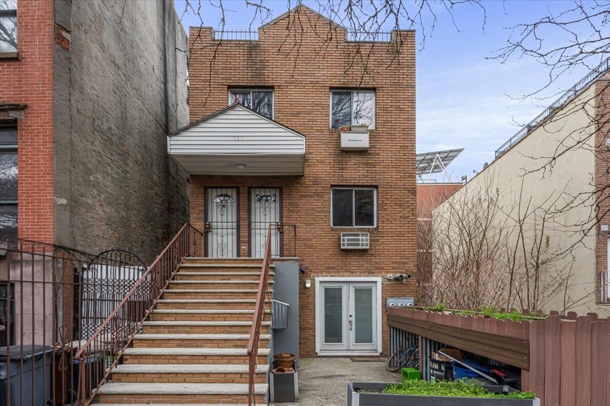 Single Family Franklin  Brooklyn, NY 11238, MLS-851073-30