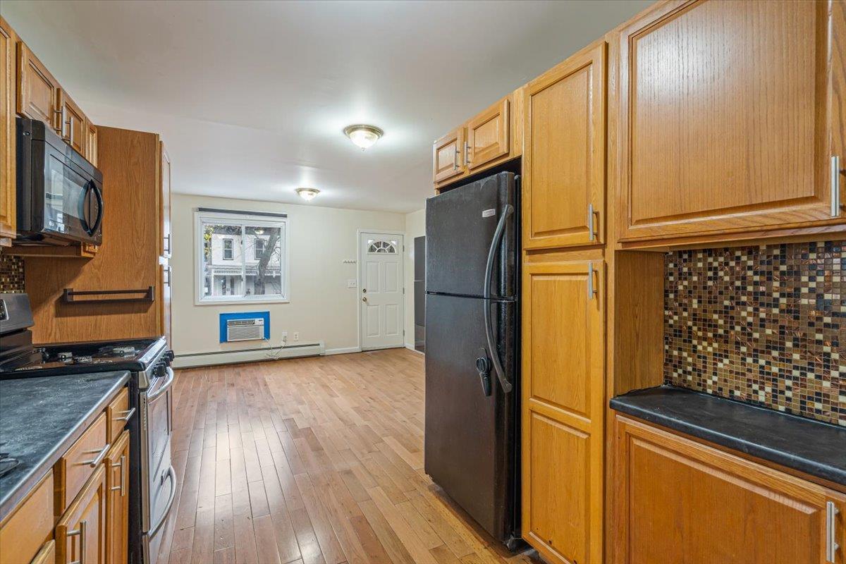 Single Family Franklin  Brooklyn, NY 11238, MLS-851073-6