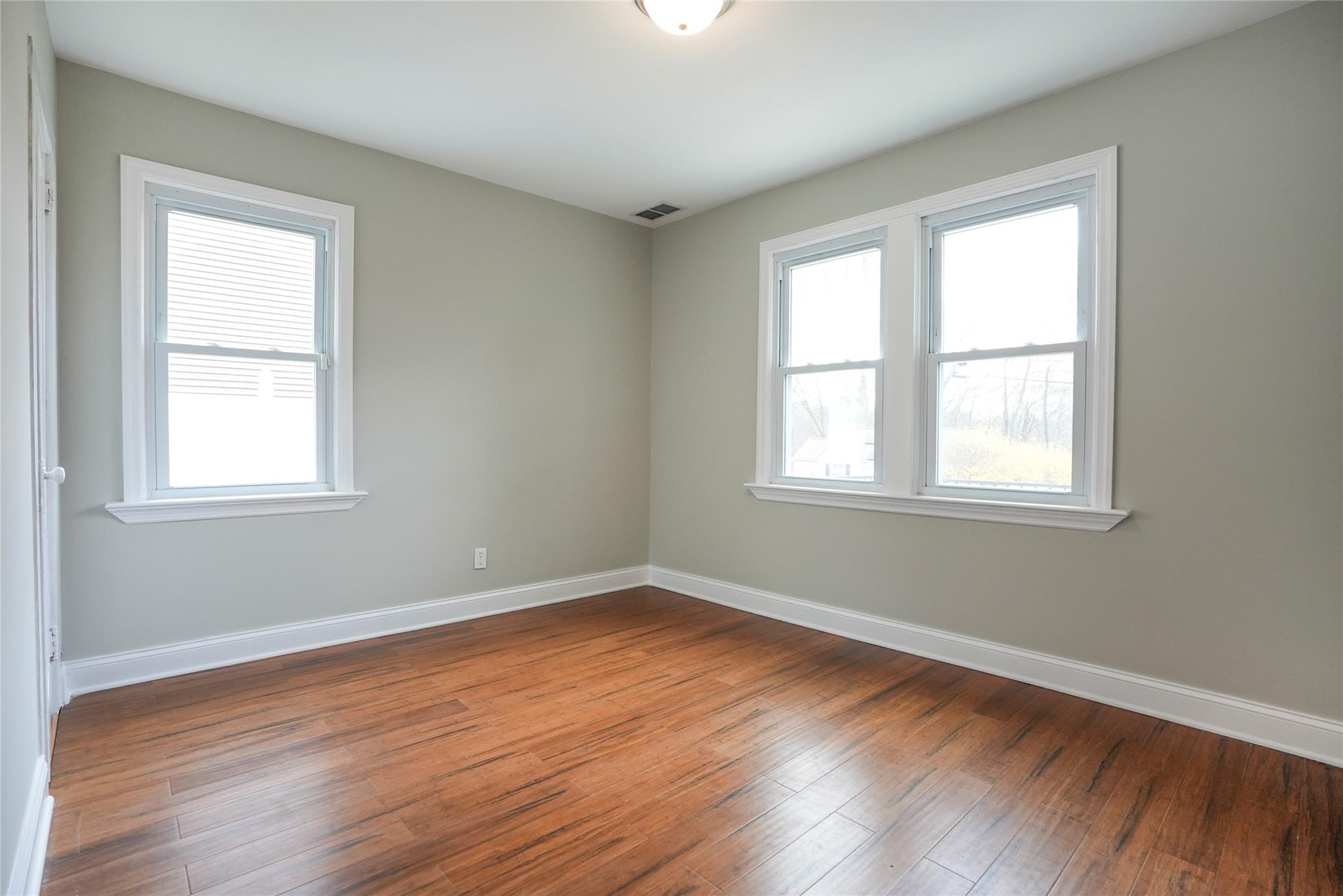 Single Family Hollywood  Westchester County, NY 10547, MLS-851101-20