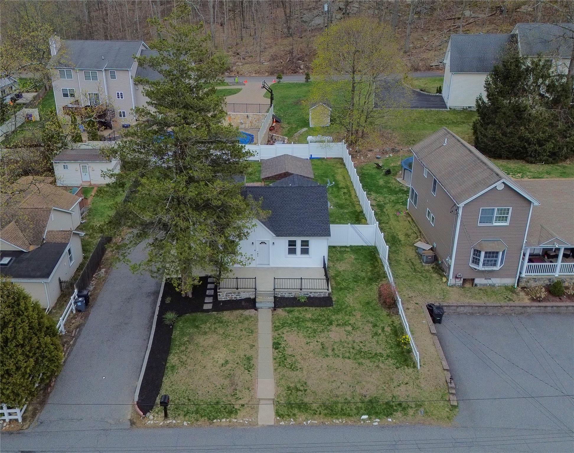 Single Family Hollywood  Westchester County, NY 10547, MLS-851101-26