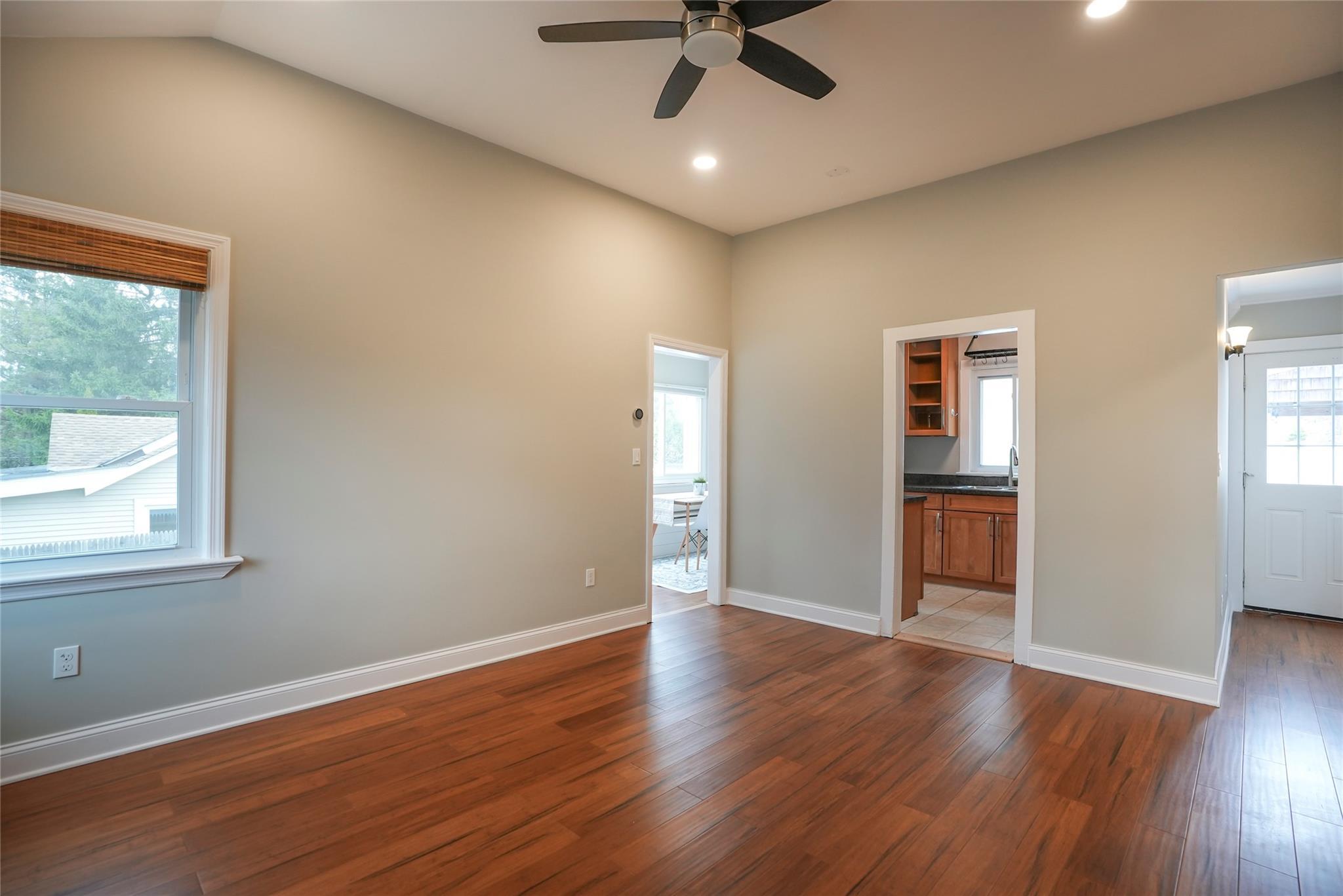Single Family Hollywood  Westchester County, NY 10547, MLS-851101-4