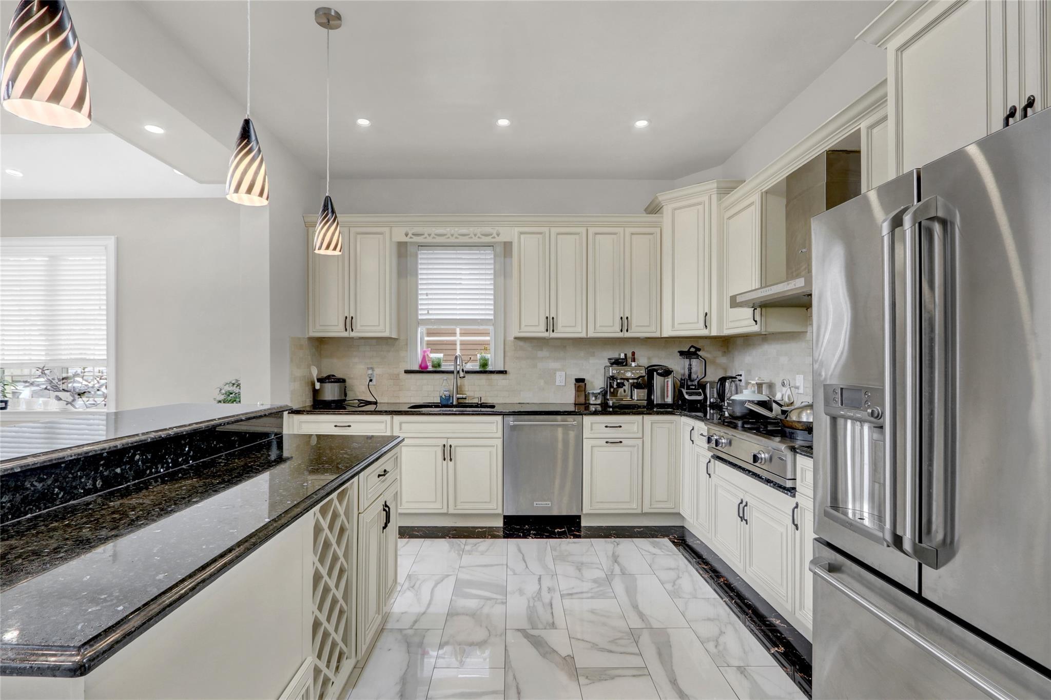 Single Family 215  Queens, NY 11361, MLS-851104-10