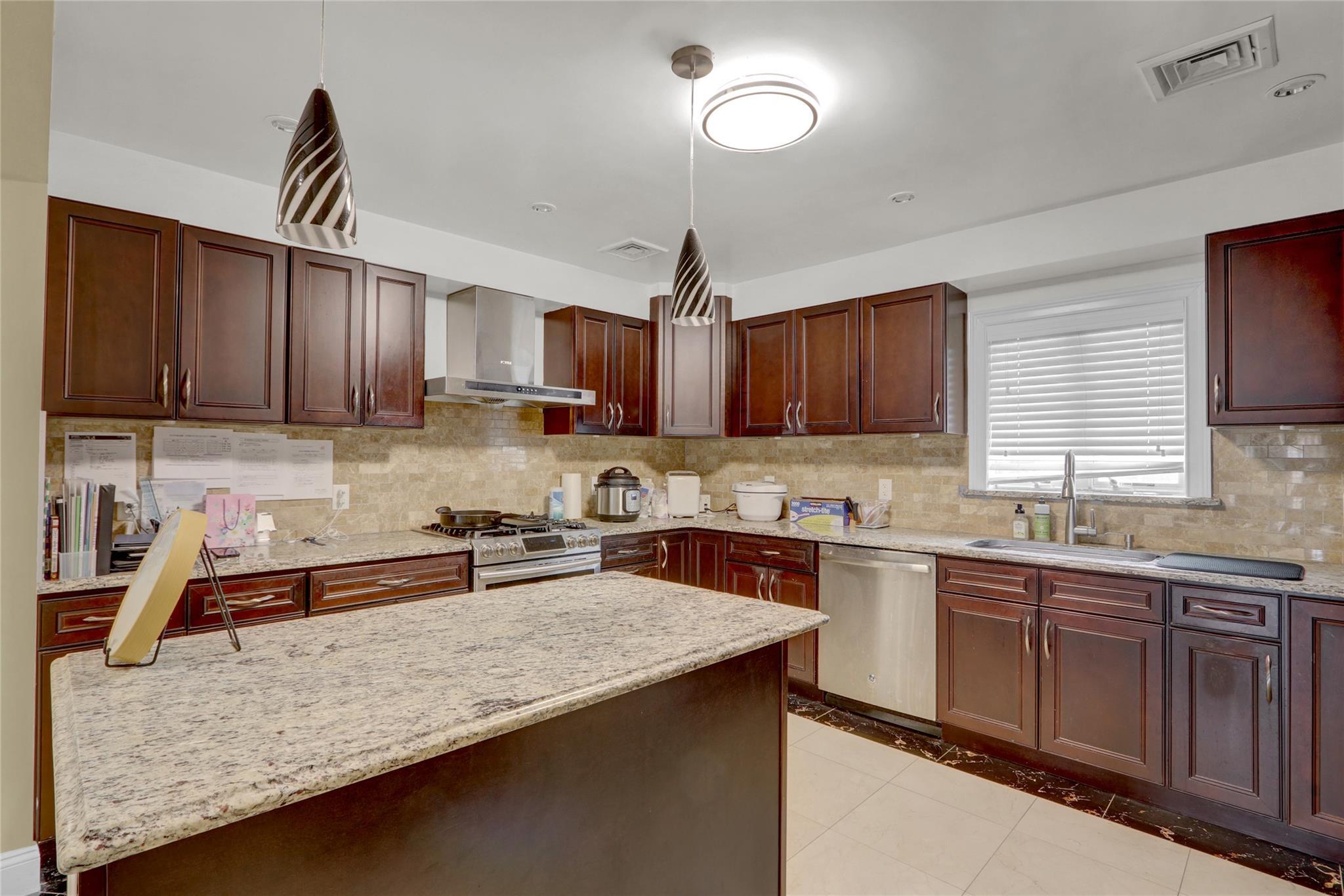Single Family 215  Queens, NY 11361, MLS-851104-18