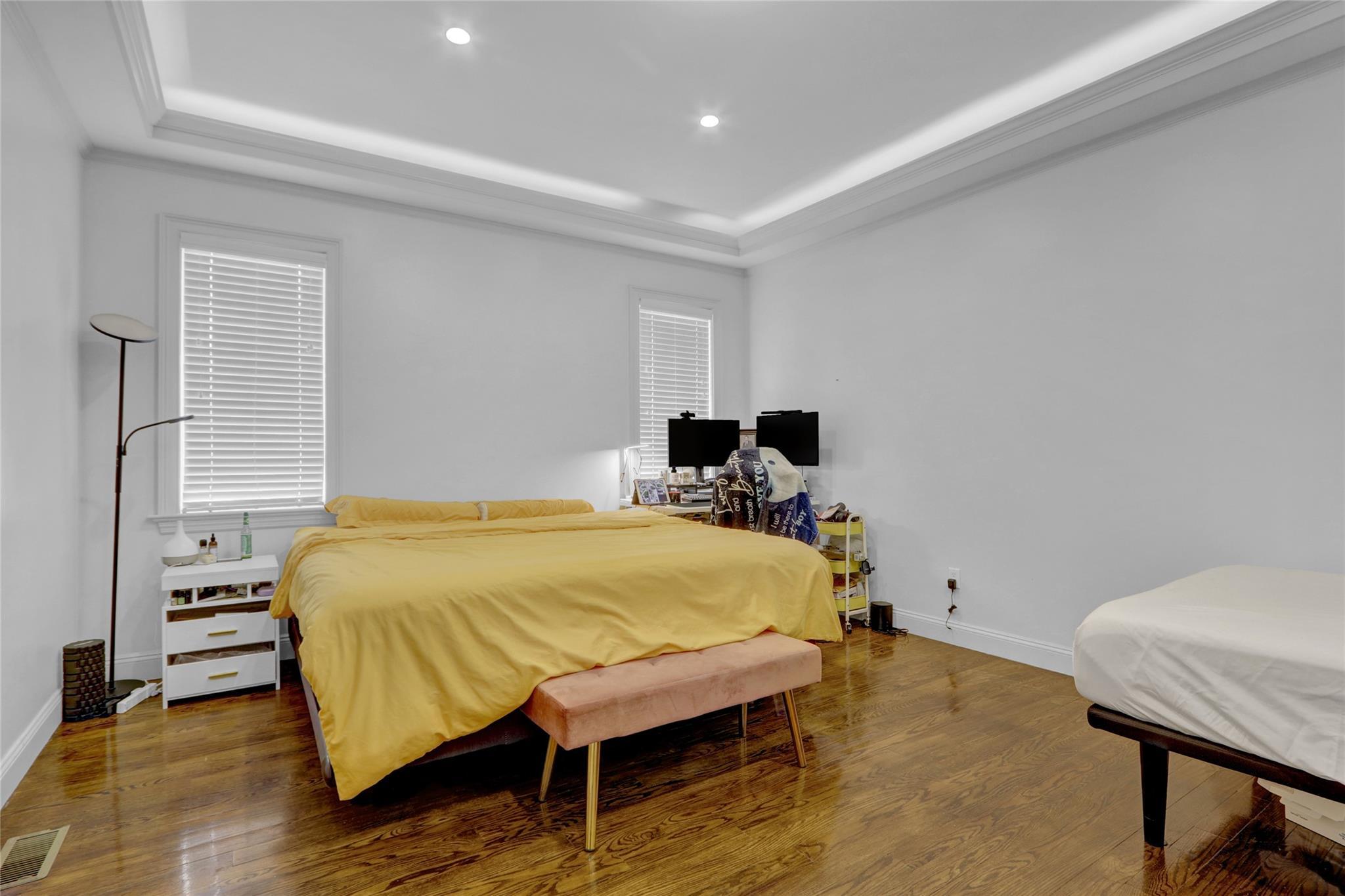 Single Family 215  Queens, NY 11361, MLS-851104-23