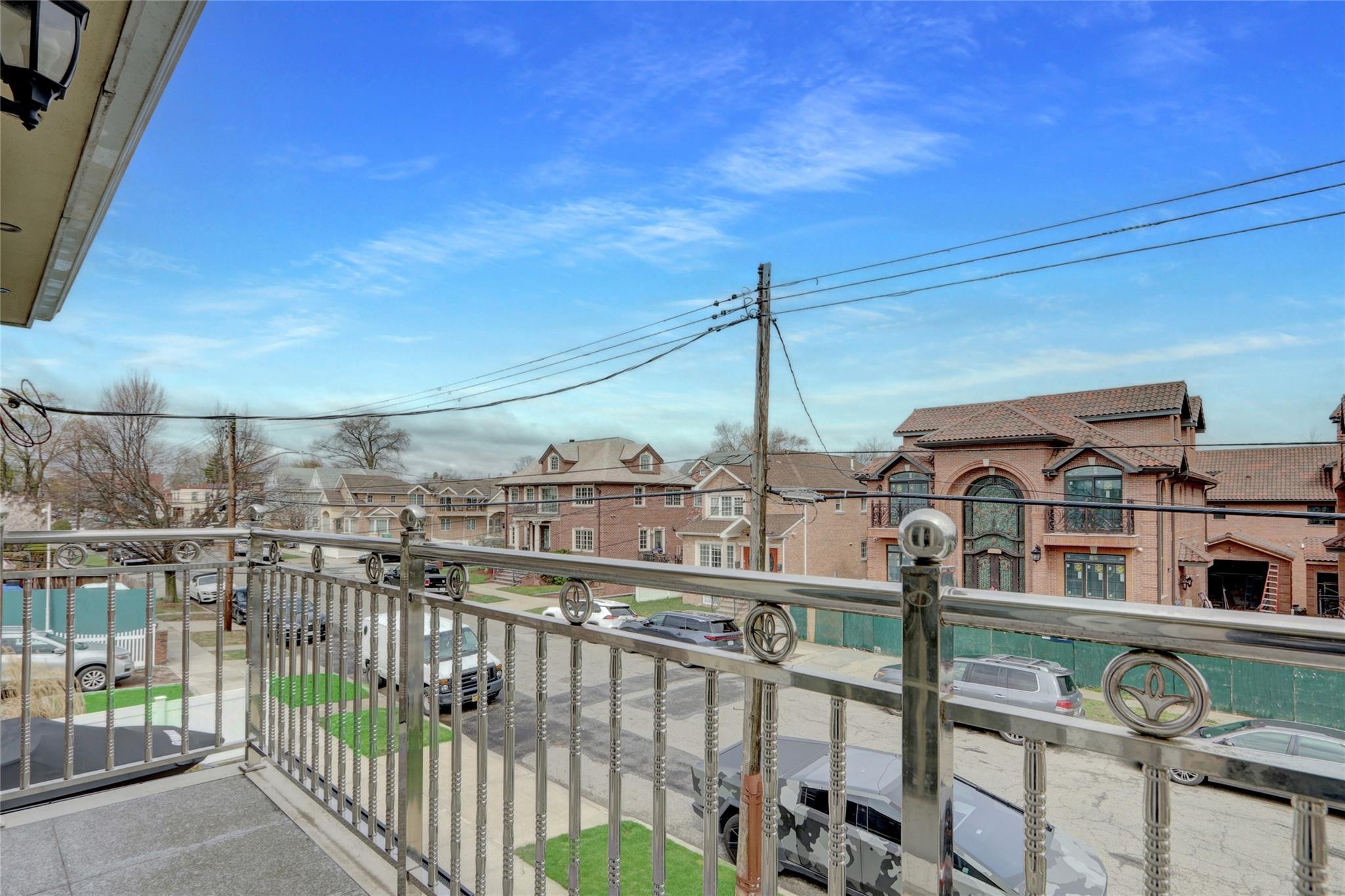 Single Family 215  Queens, NY 11361, MLS-851104-26