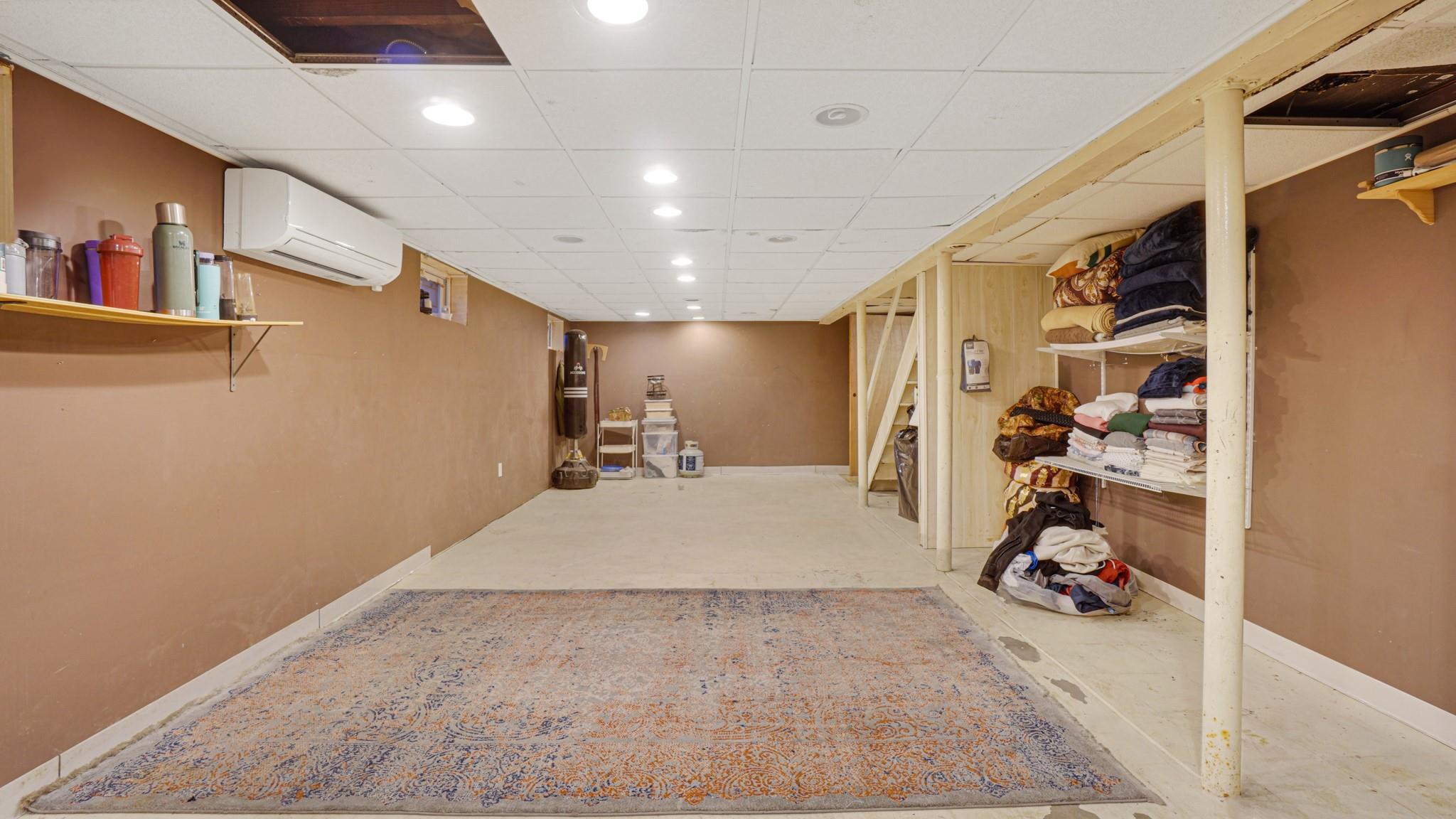 Single Family Camp  Nassau County, NY 11710, MLS-851129-15