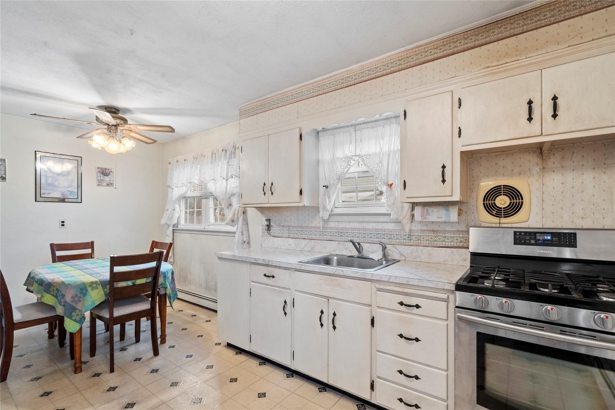 Single Family 11th  Suffolk County, NY 11779, MLS-851130-15