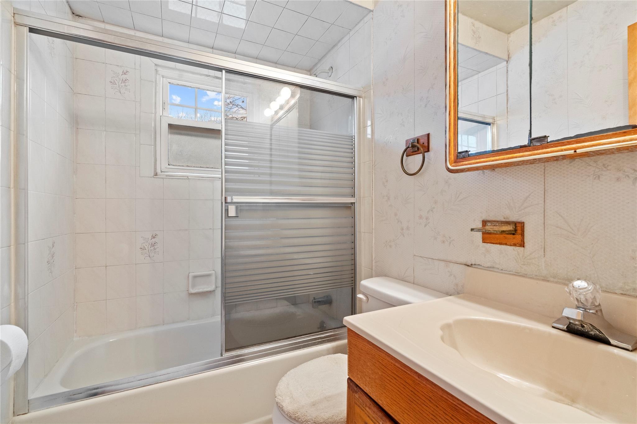 Single Family 11th  Suffolk County, NY 11779, MLS-851130-21