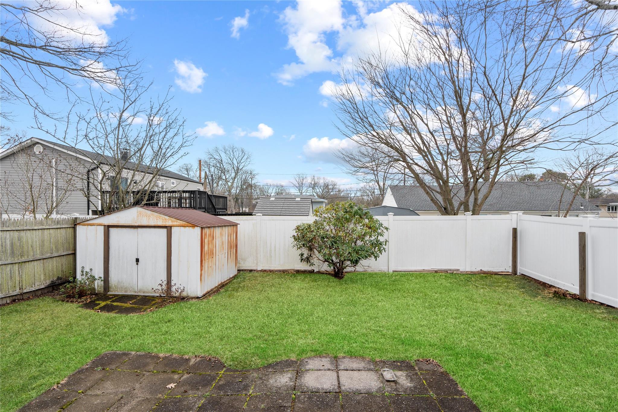 Single Family 11th  Suffolk County, NY 11779, MLS-851130-22