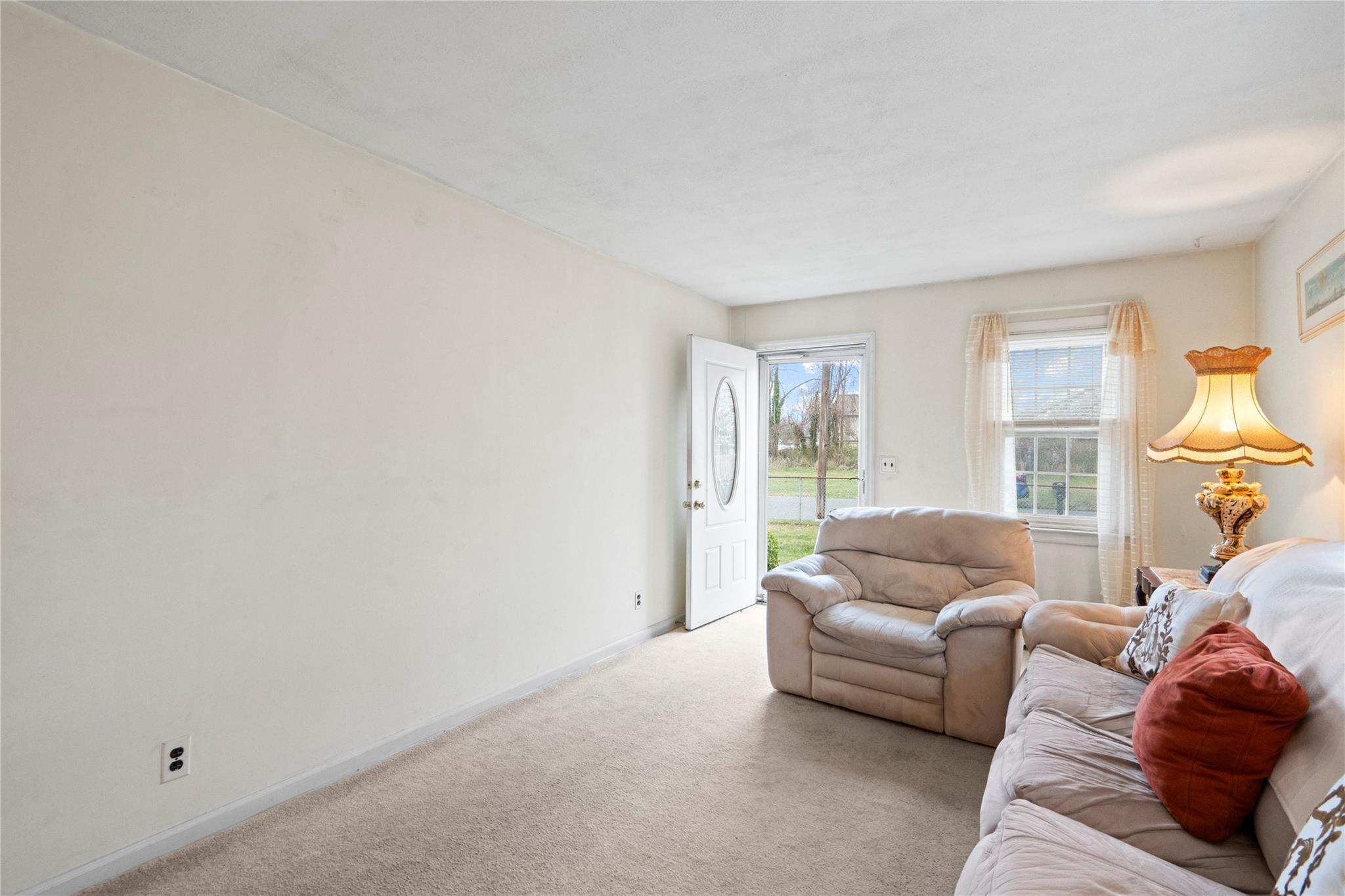 Single Family 11th  Suffolk County, NY 11779, MLS-851130-8