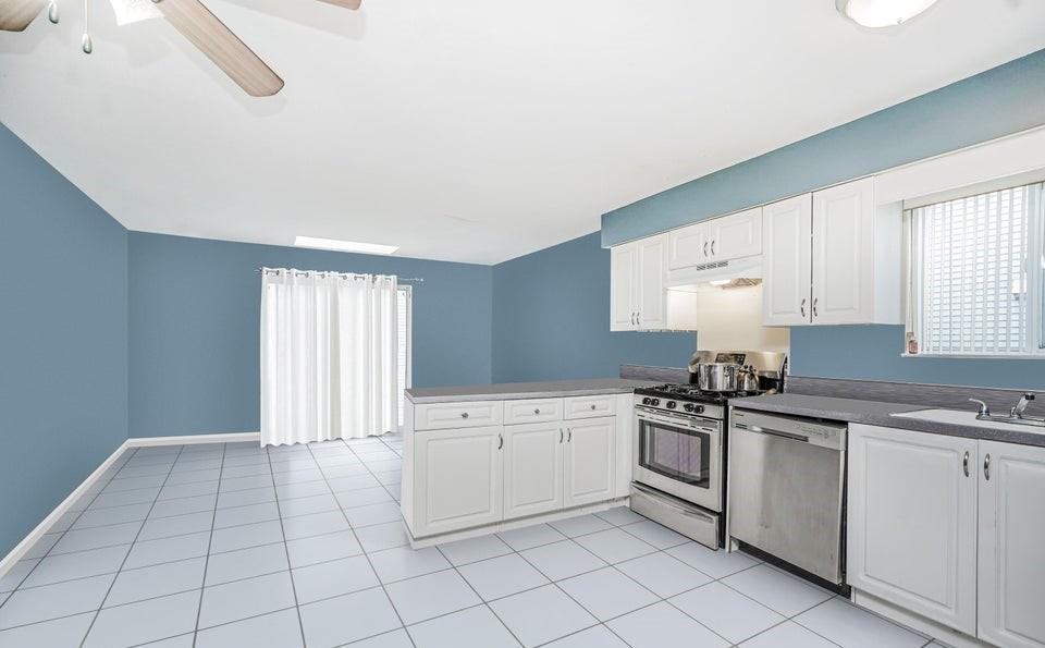 Single Family Kelly  Staten Island, NY 10314, MLS-851131-2