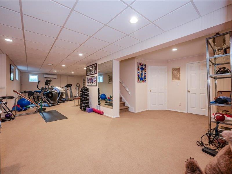 Single Family Fieldstone  Nassau County, NY 11771, MLS-851134-30
