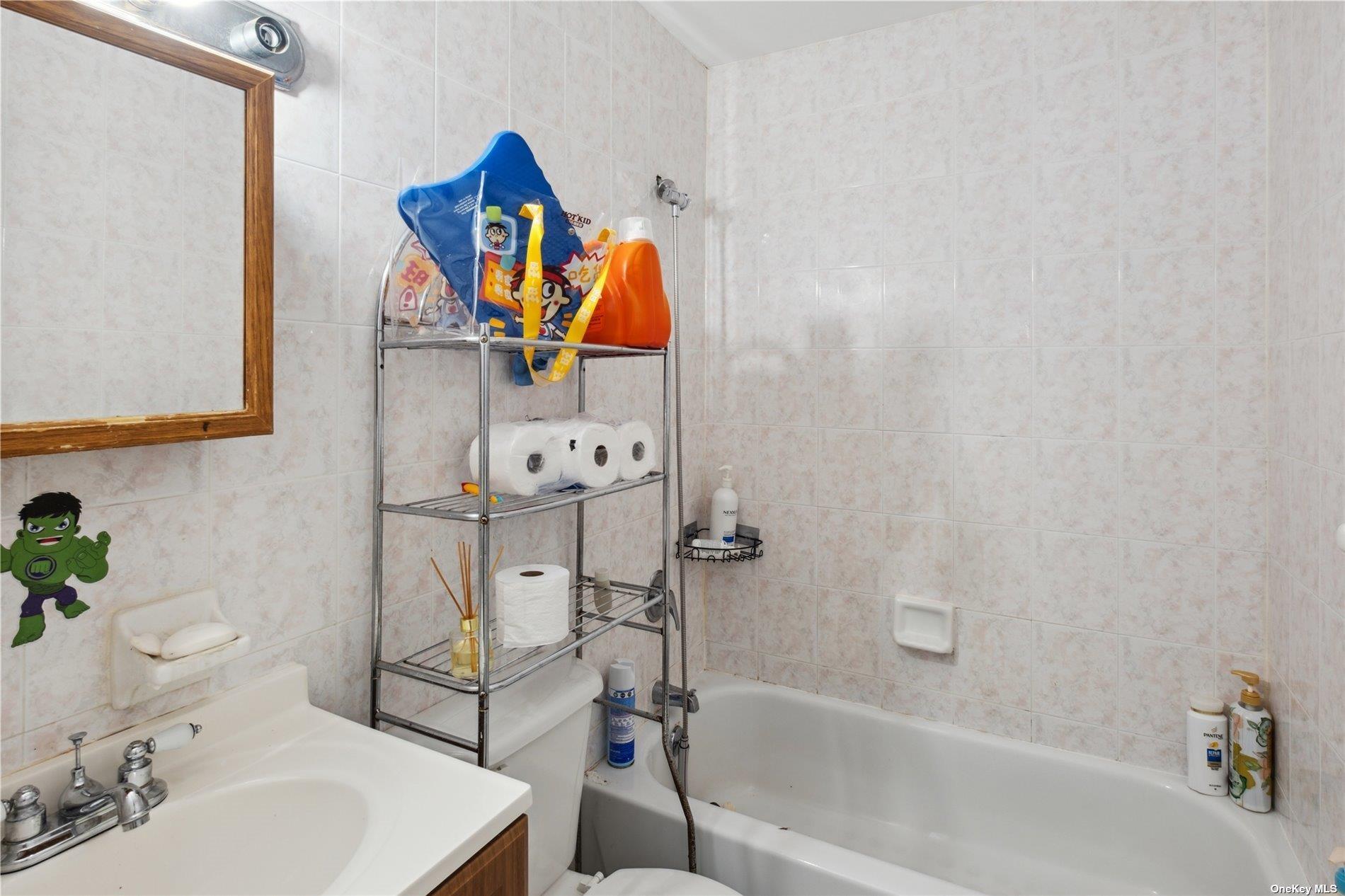 Single Family 41st  Queens, NY 11363, MLS-851161-16