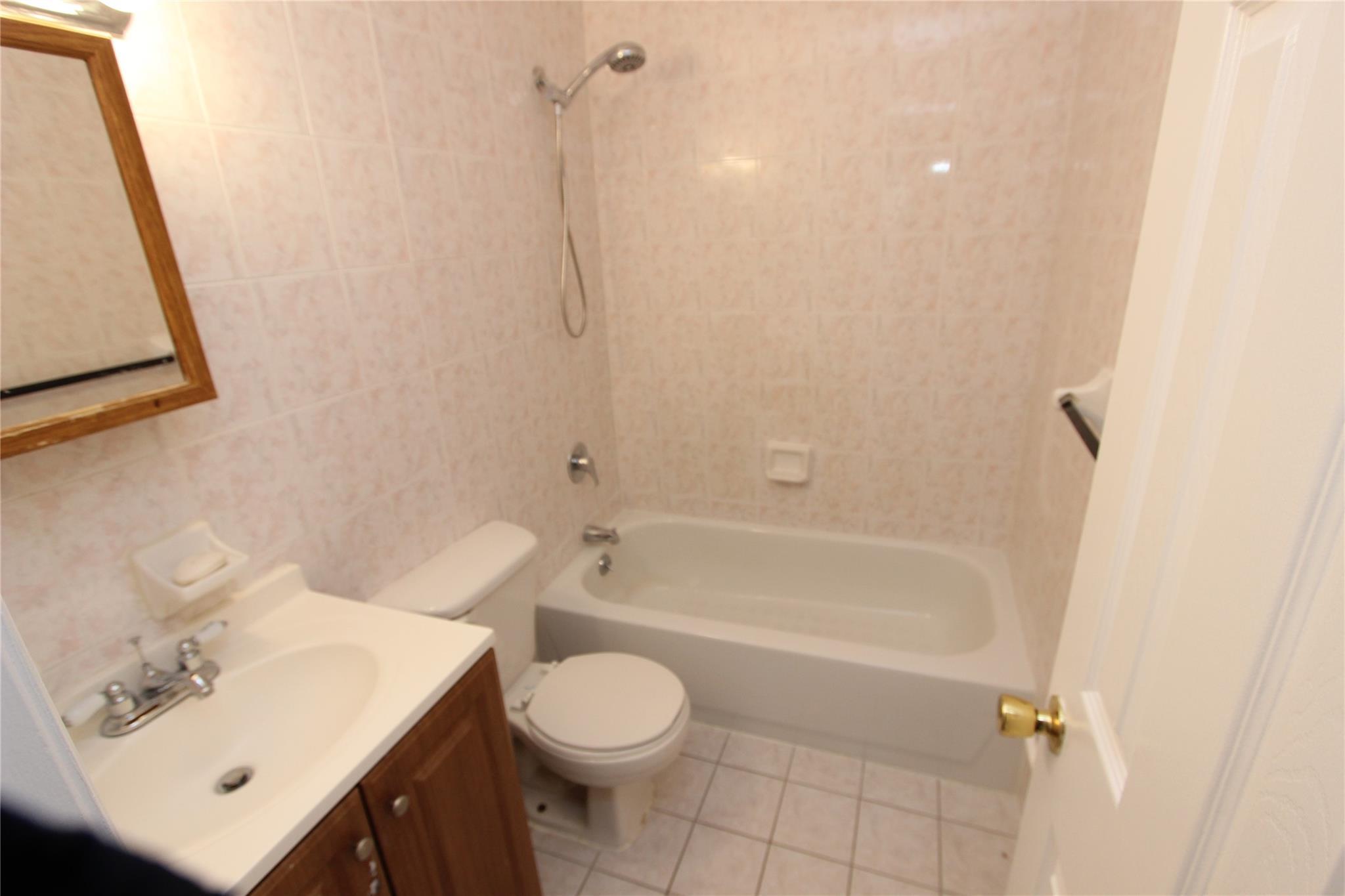 Single Family 41st  Queens, NY 11363, MLS-851161-22