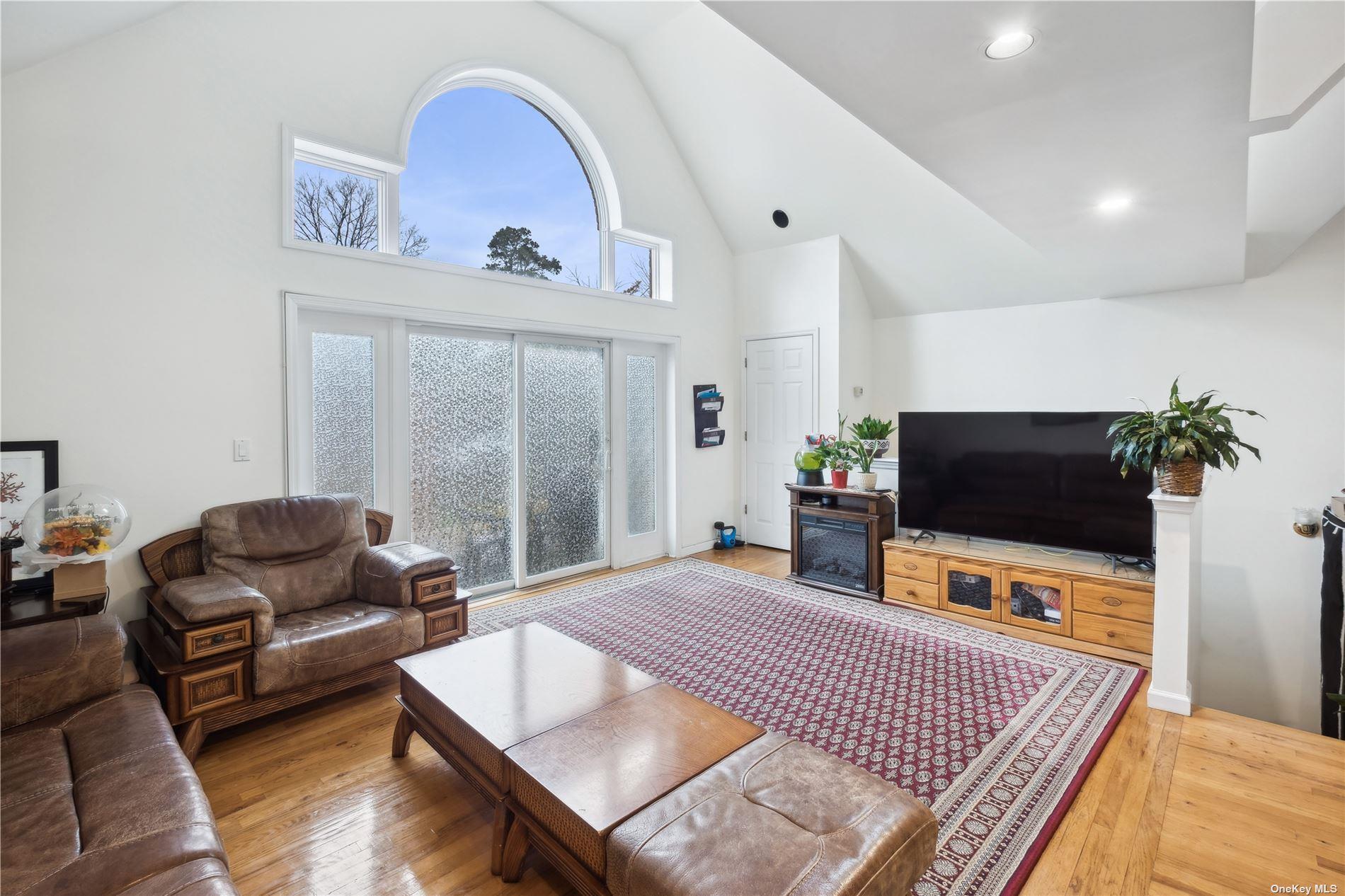 Single Family 41st  Queens, NY 11363, MLS-851161-6